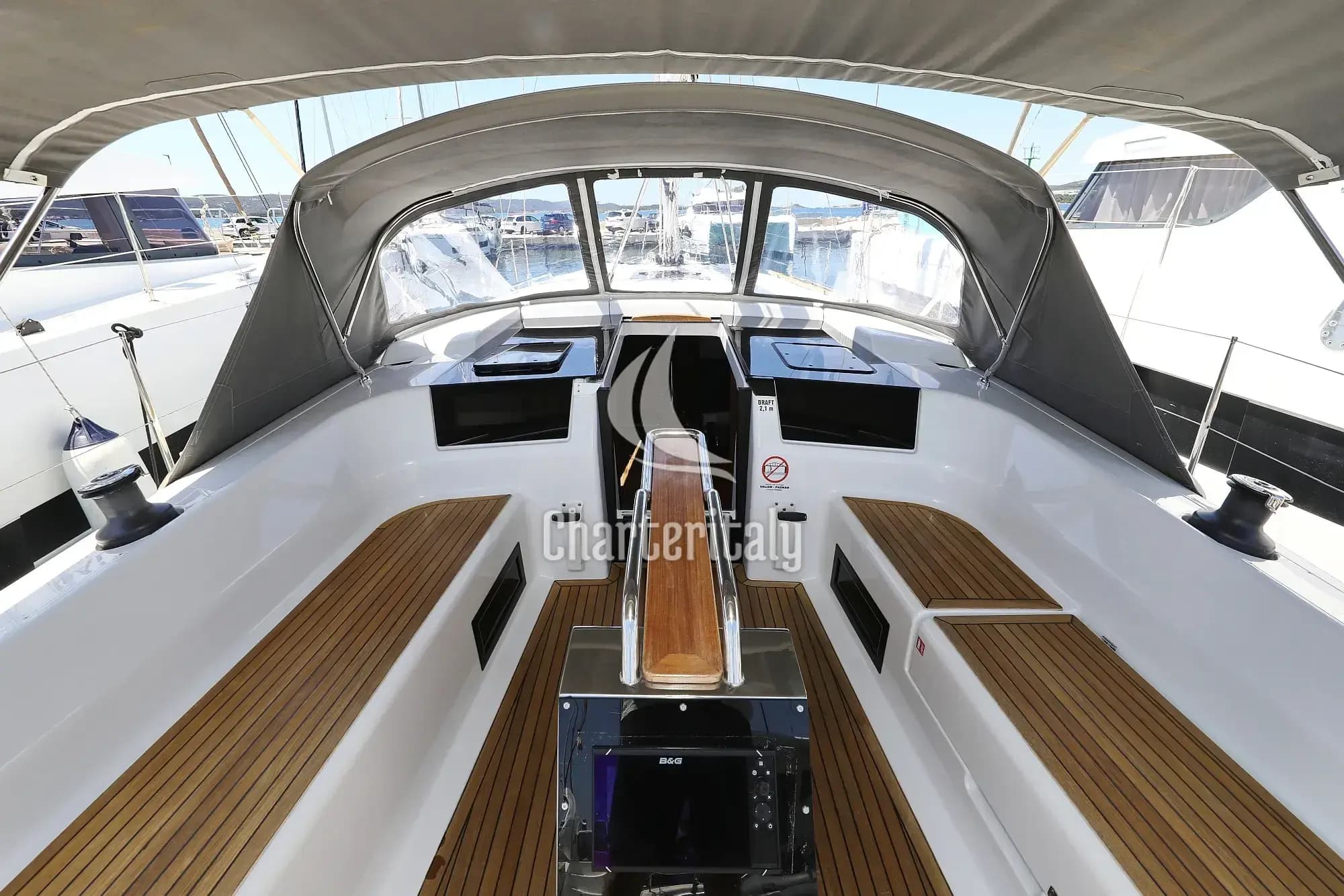 Hanse 418 - NIKE - 25