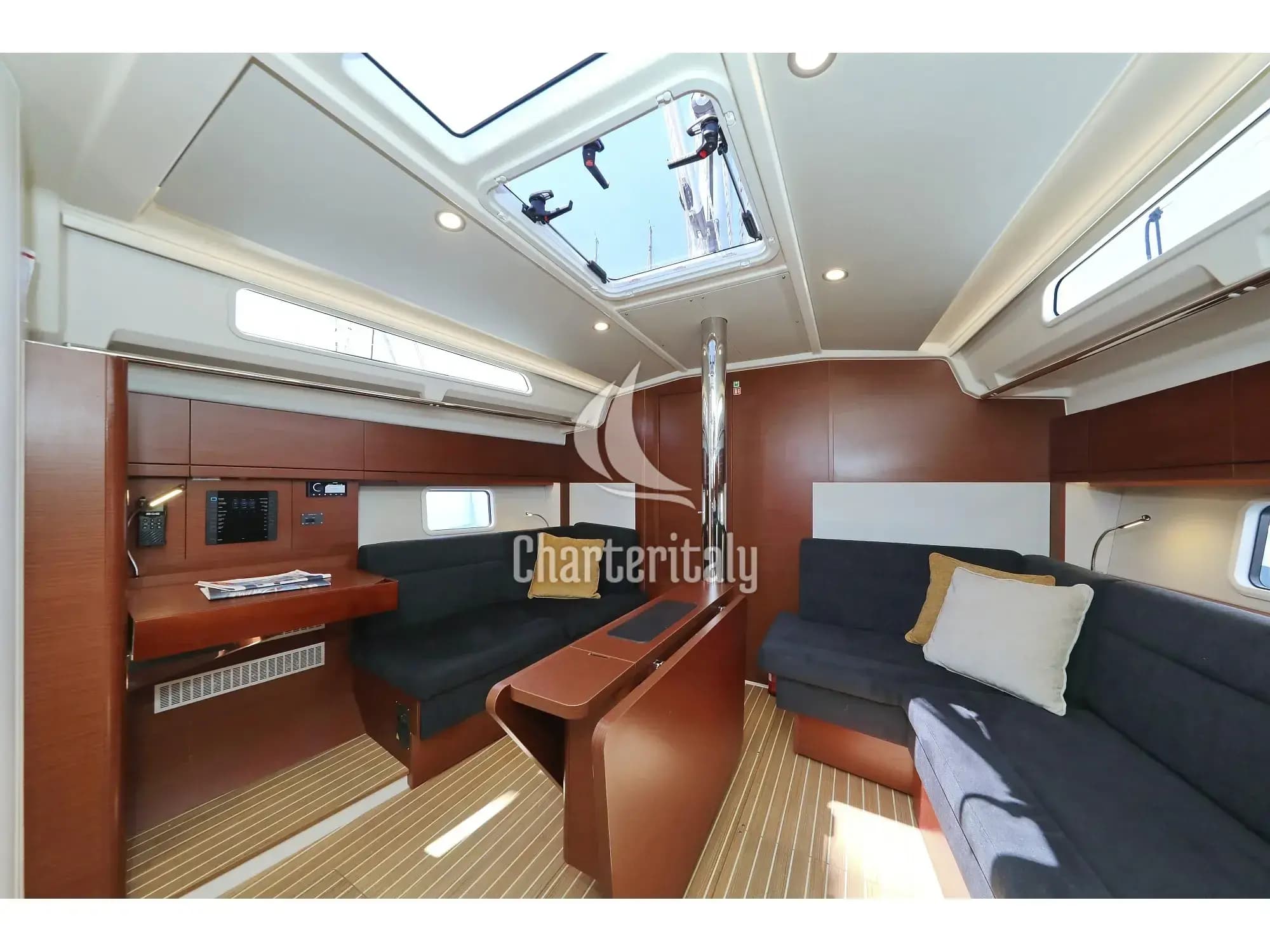 Hanse 418 - NIKE - 27