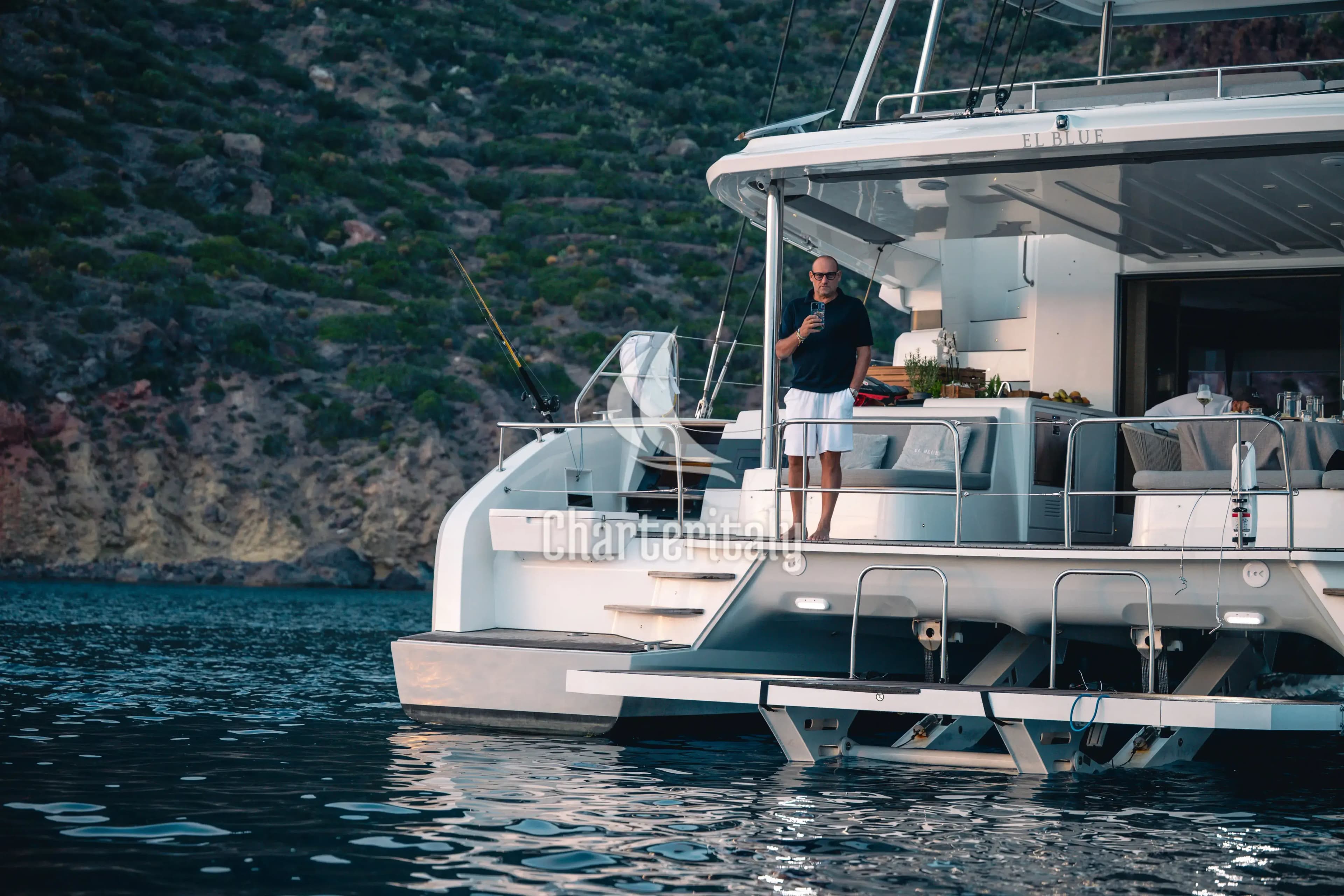 Lagoon 55 - BLUE - 4