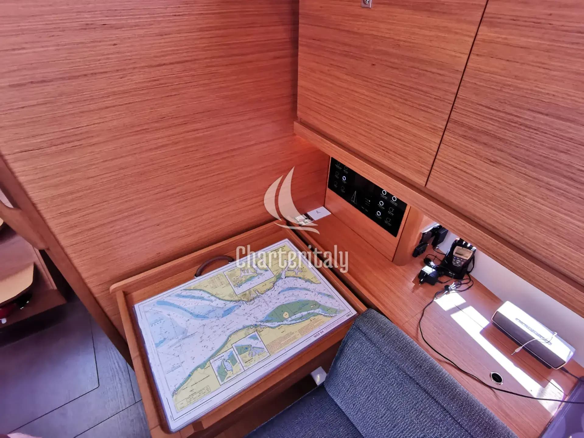 Dufour 390 Grand Large - Antares - 29