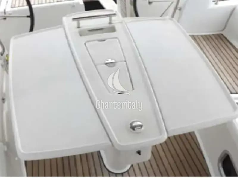 Oceanis 50 Family - In Compliance - 24