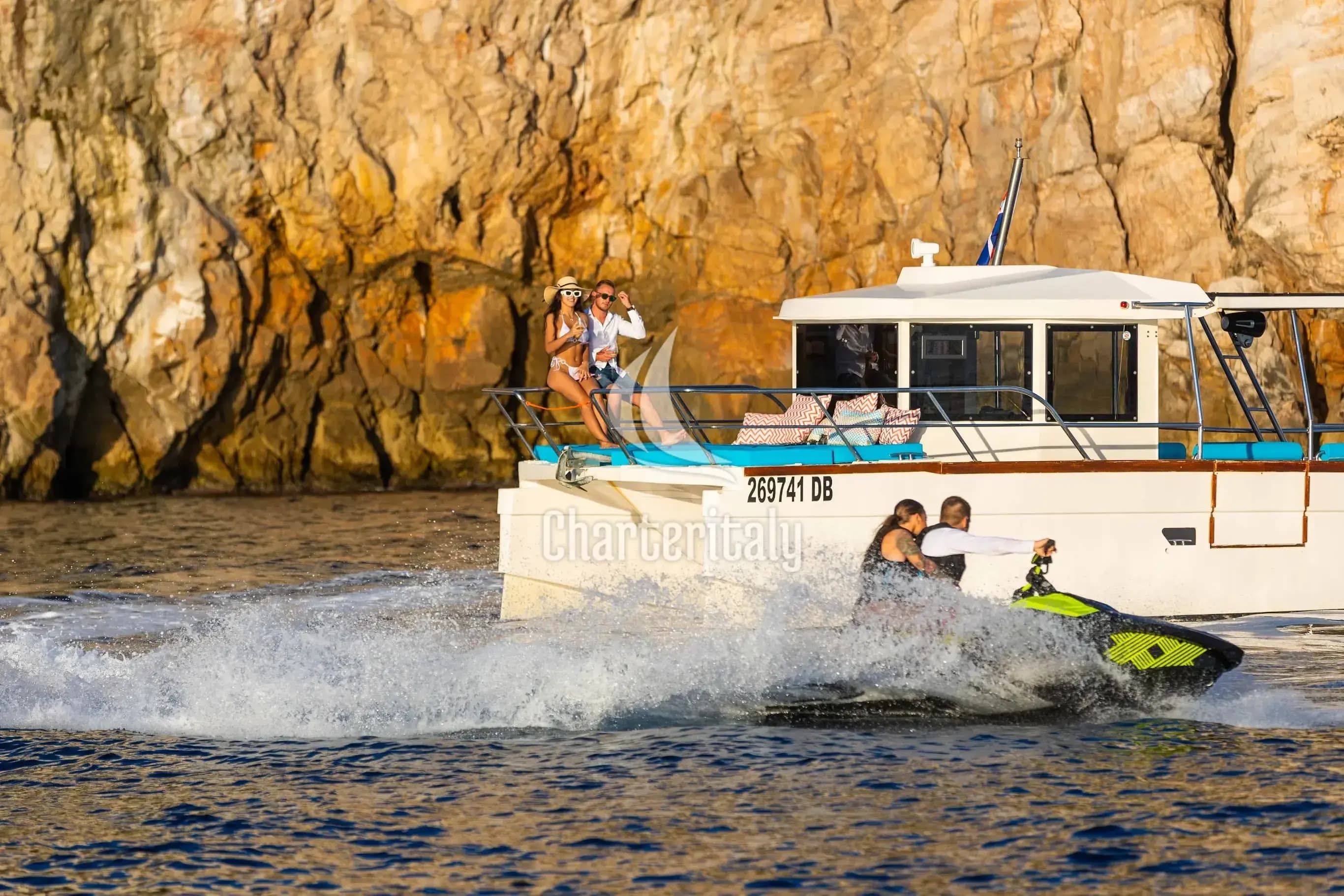Catamaran - Allegra - 13