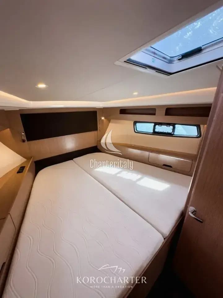 Bavaria SR41 - Anne - 12