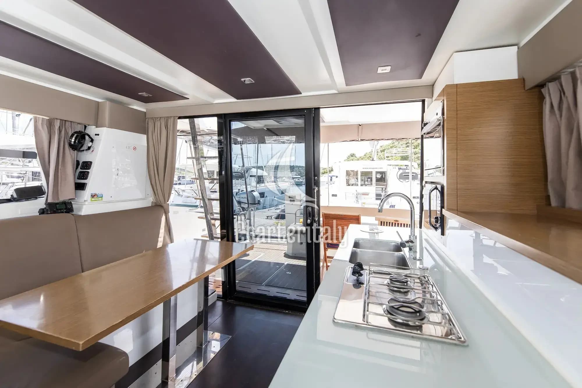 Fountaine Pajot MY 37 - Dream Star - 18