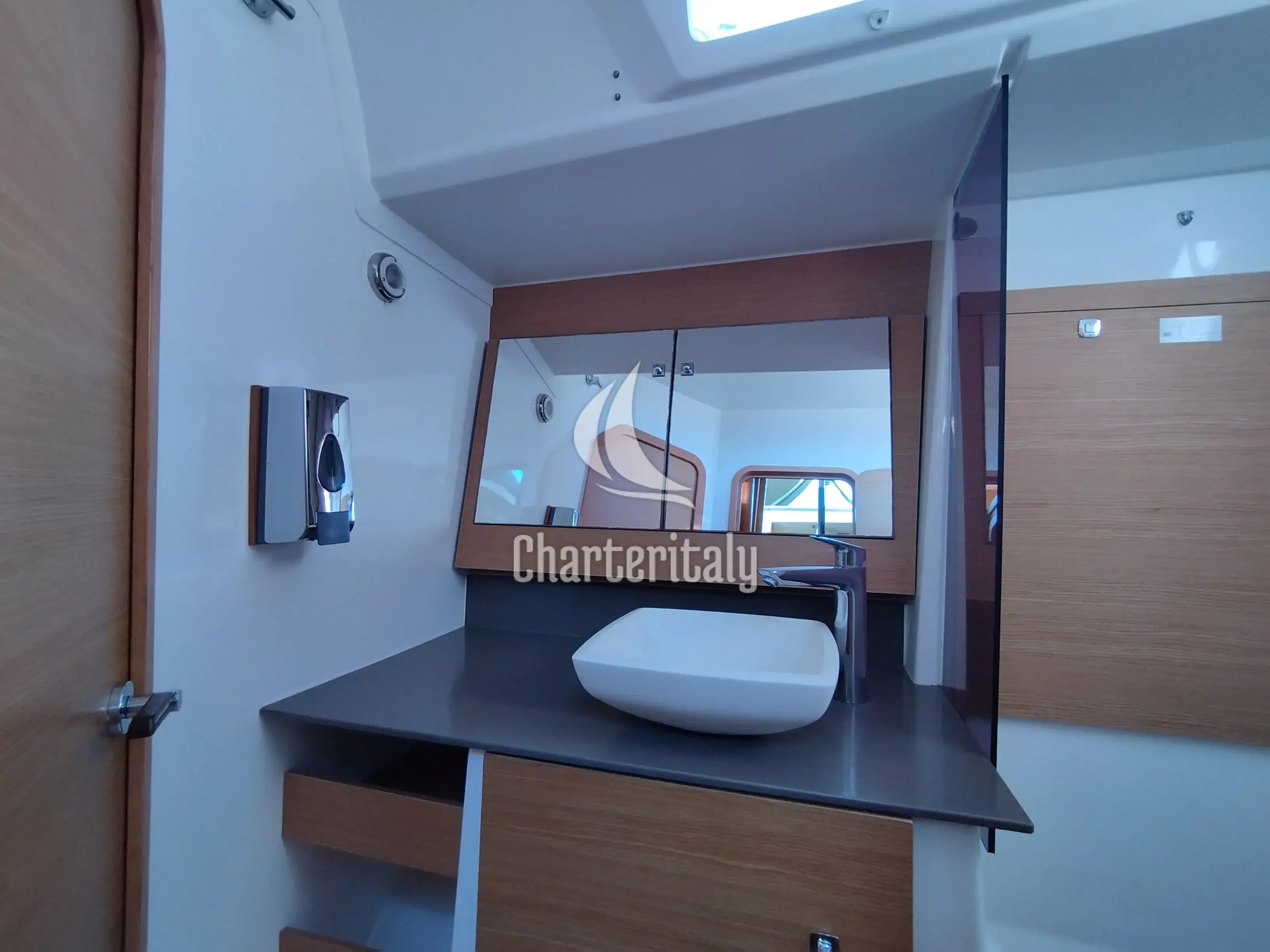 Dufour 56 Exclusive - Nakupenda - 9
