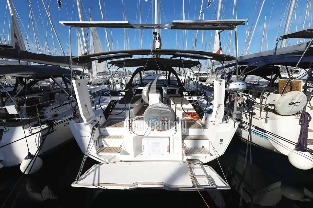 Dufour 44 - 3 cab. - Acrux - 1