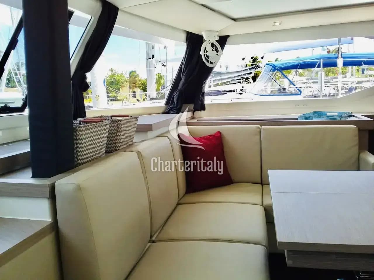 Fountaine Pajot Astrea 42 Maestro - Serene Blue - 12