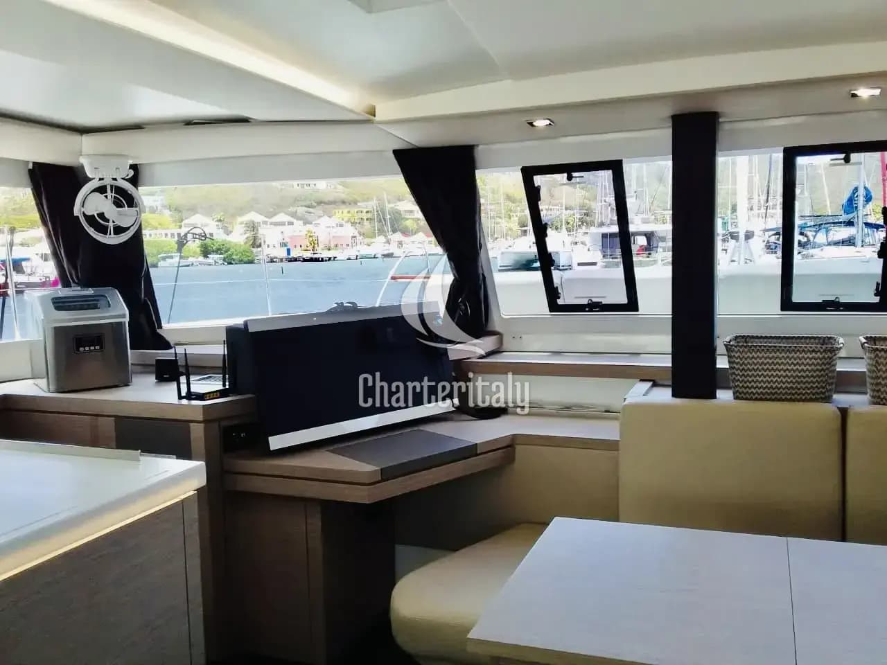 Fountaine Pajot Astrea 42 Maestro - Serene Blue - 9