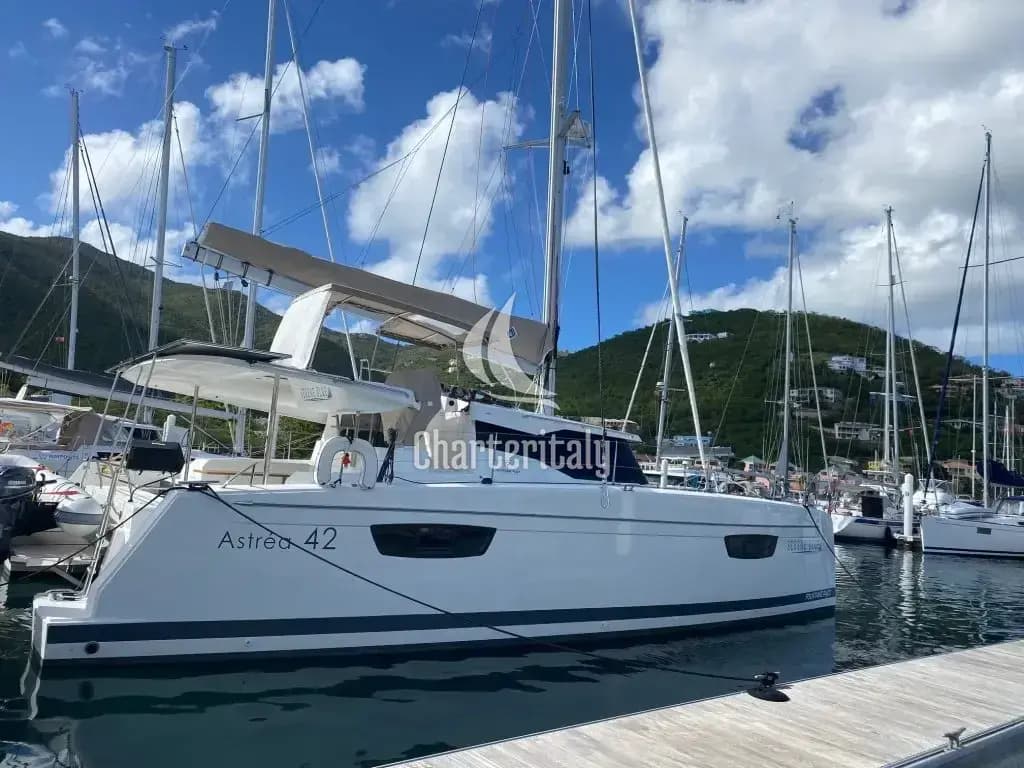 Fountaine Pajot Astrea 42 Maestro - Serene Blue - 1
