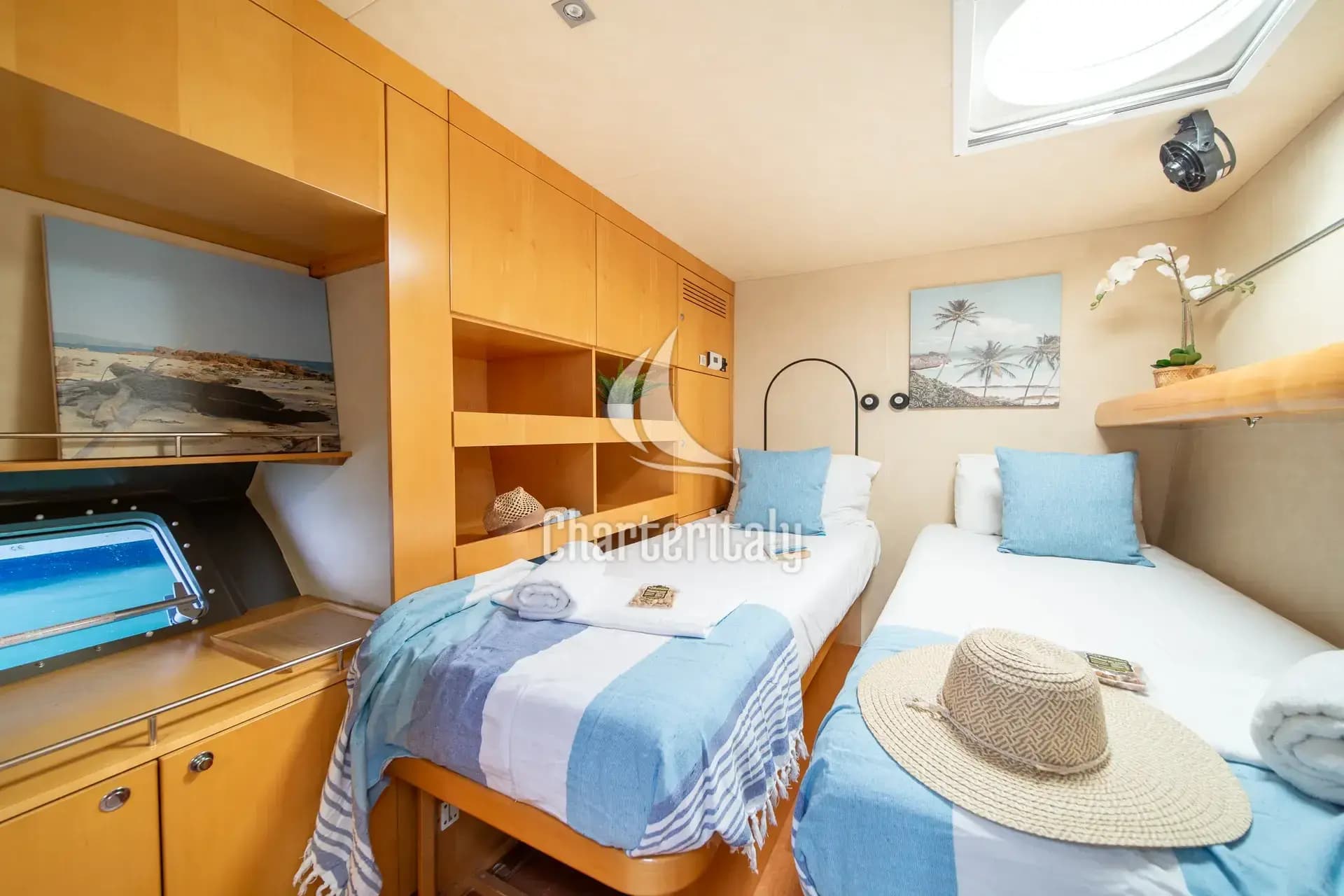 Eleuthera 60 - Zorba CAT Cabin 4 - 8