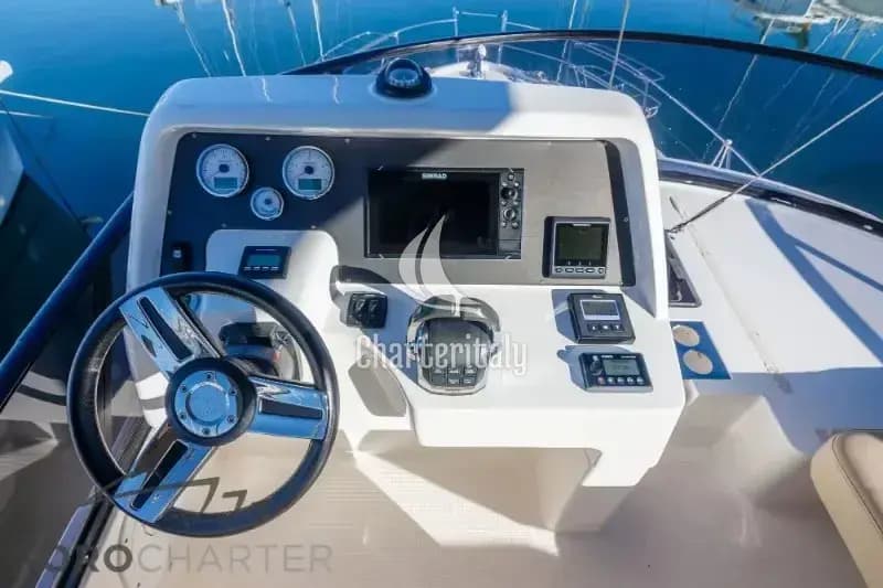 Bavaria Virtess 420 Fly - Alexander - 8