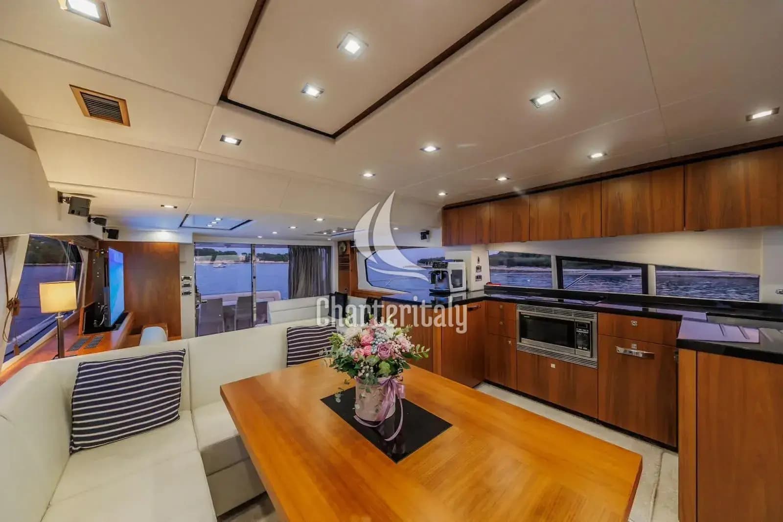 Sunseeker Manhattan 63 - 2 Drunk - 11