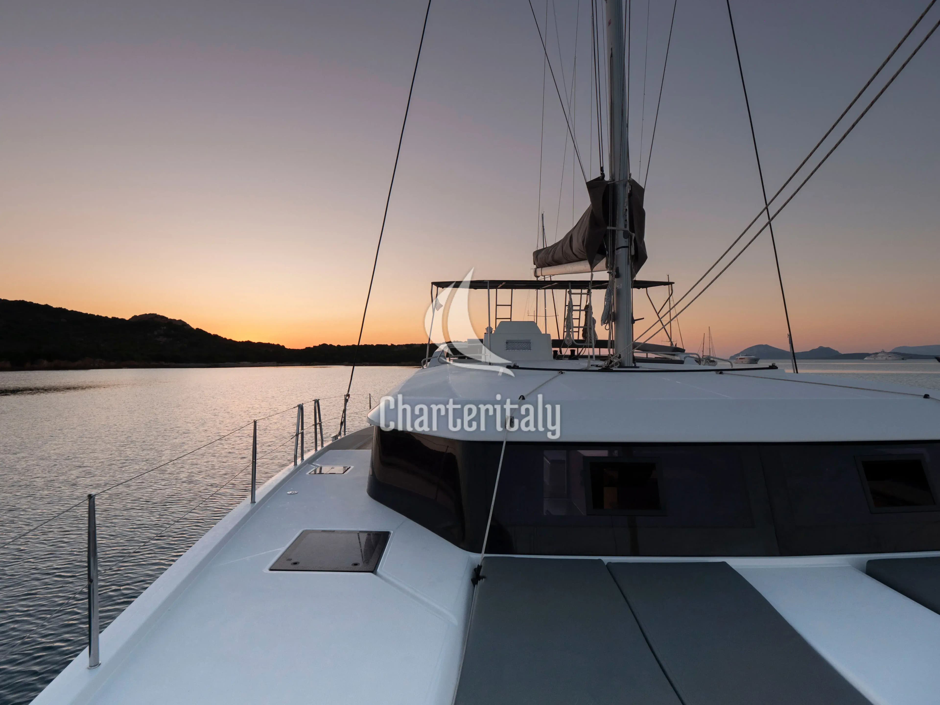 Dufour 48 Catamaran - 5 + 1 cab. - Delphinus - 10