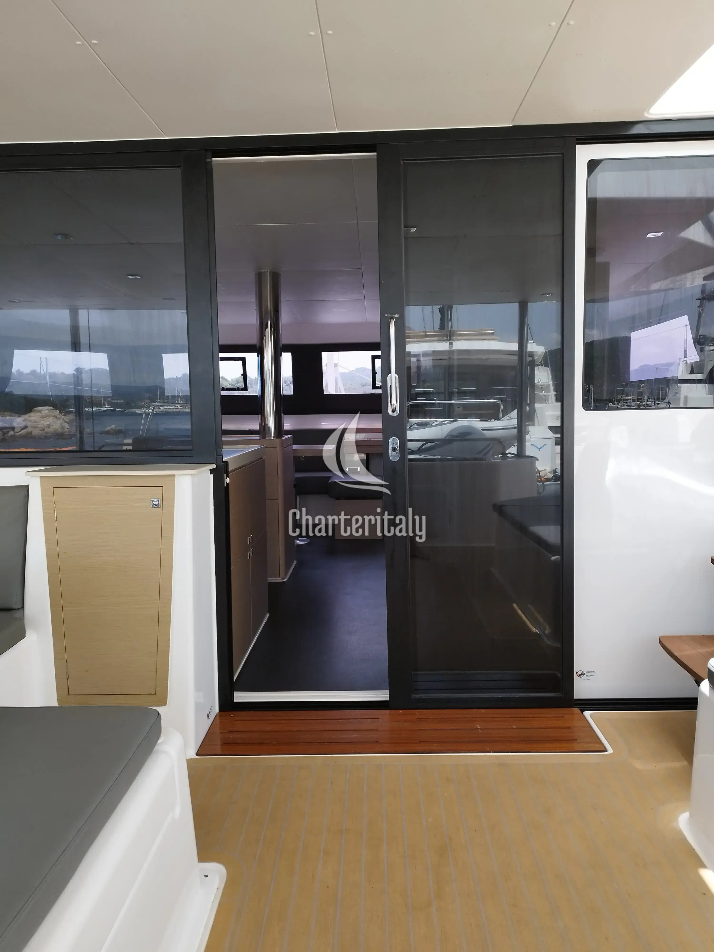 Dufour 48 Catamaran - 5 + 1 cab. - Delphinus - 8