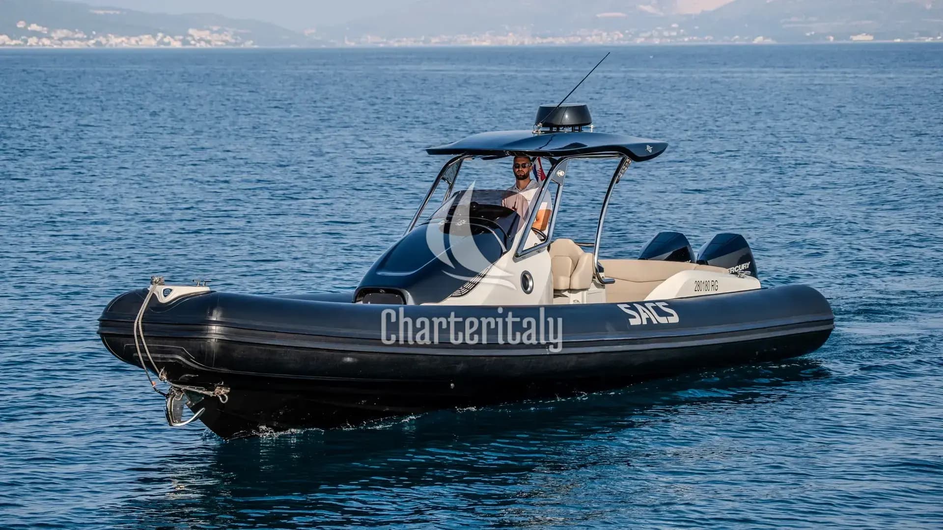 Motoryacht - Klobuk - 15
