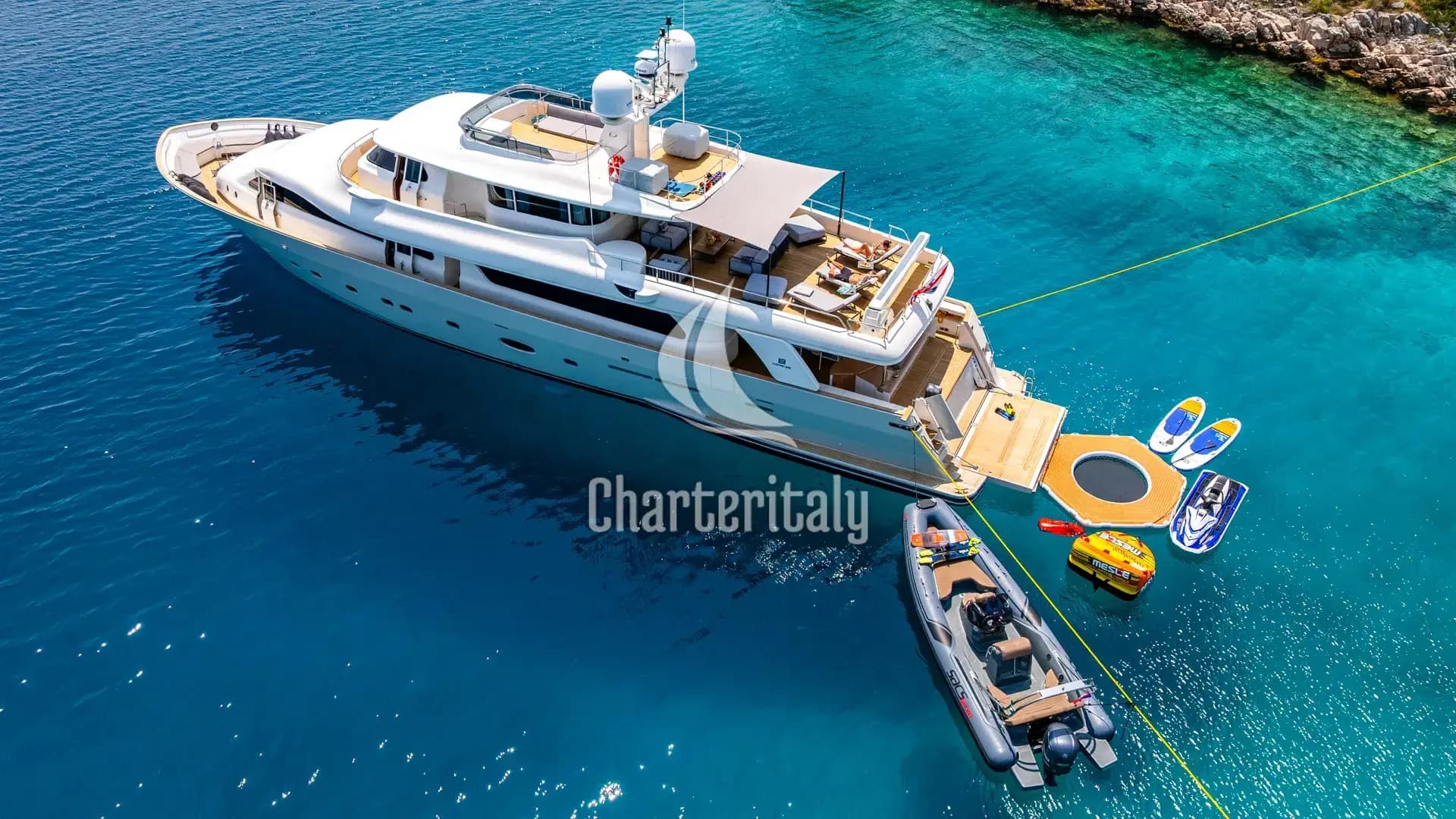 Motoryacht - Klobuk - 37