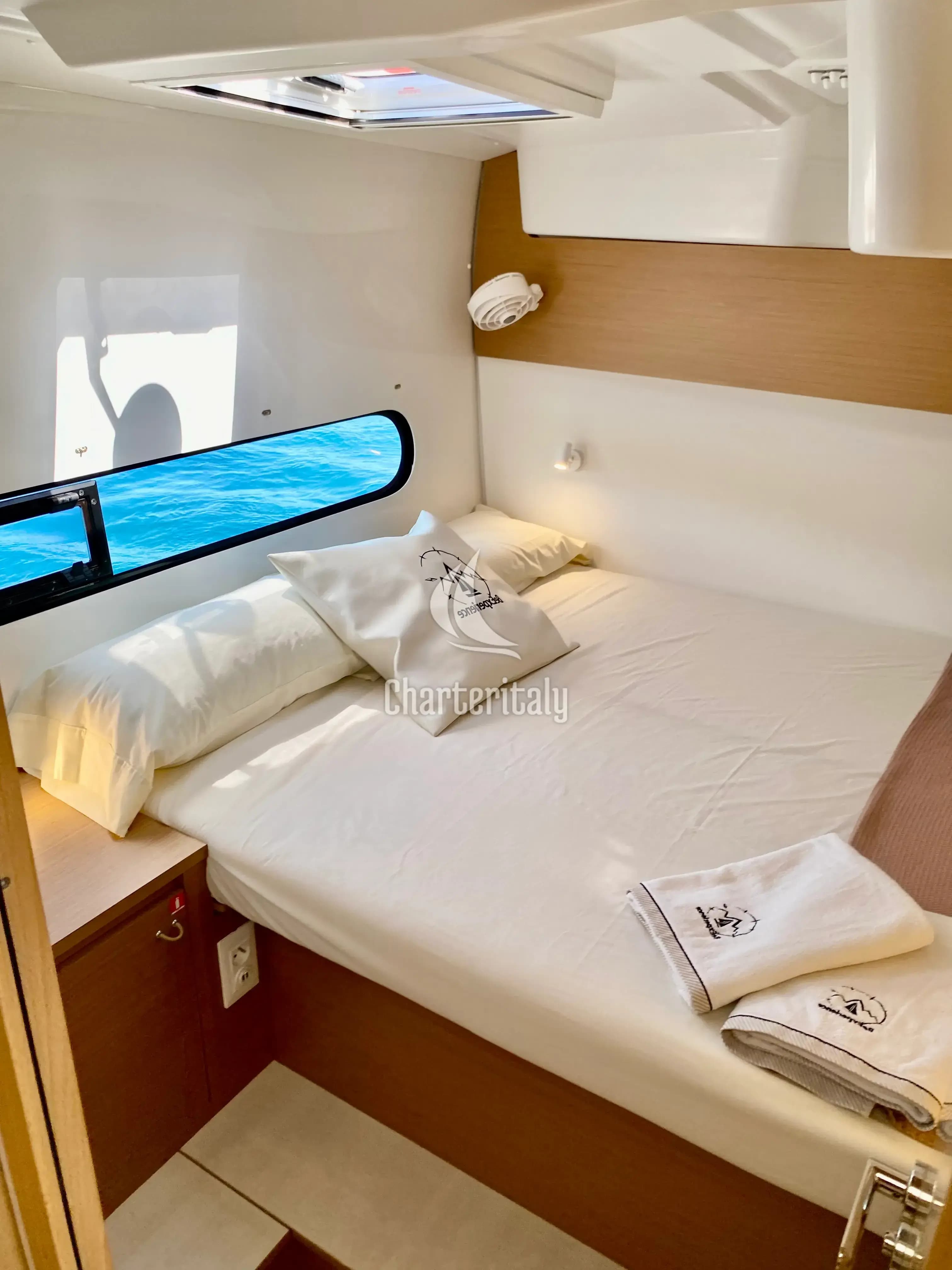 Excess 11 - YEMAYA Denia BAREBOAT - 32
