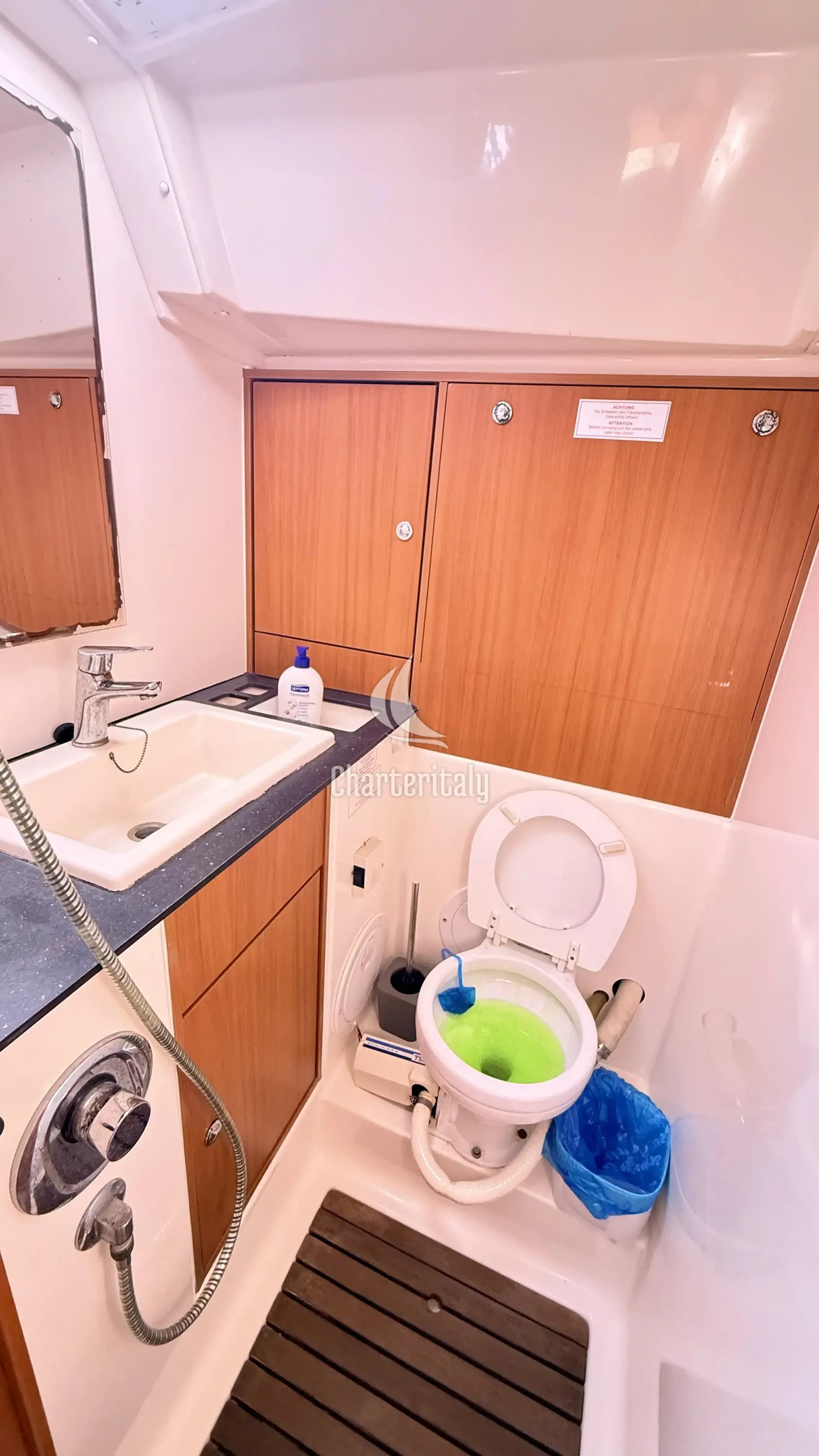 Bavaria 40 Cruiser - Paola - 11