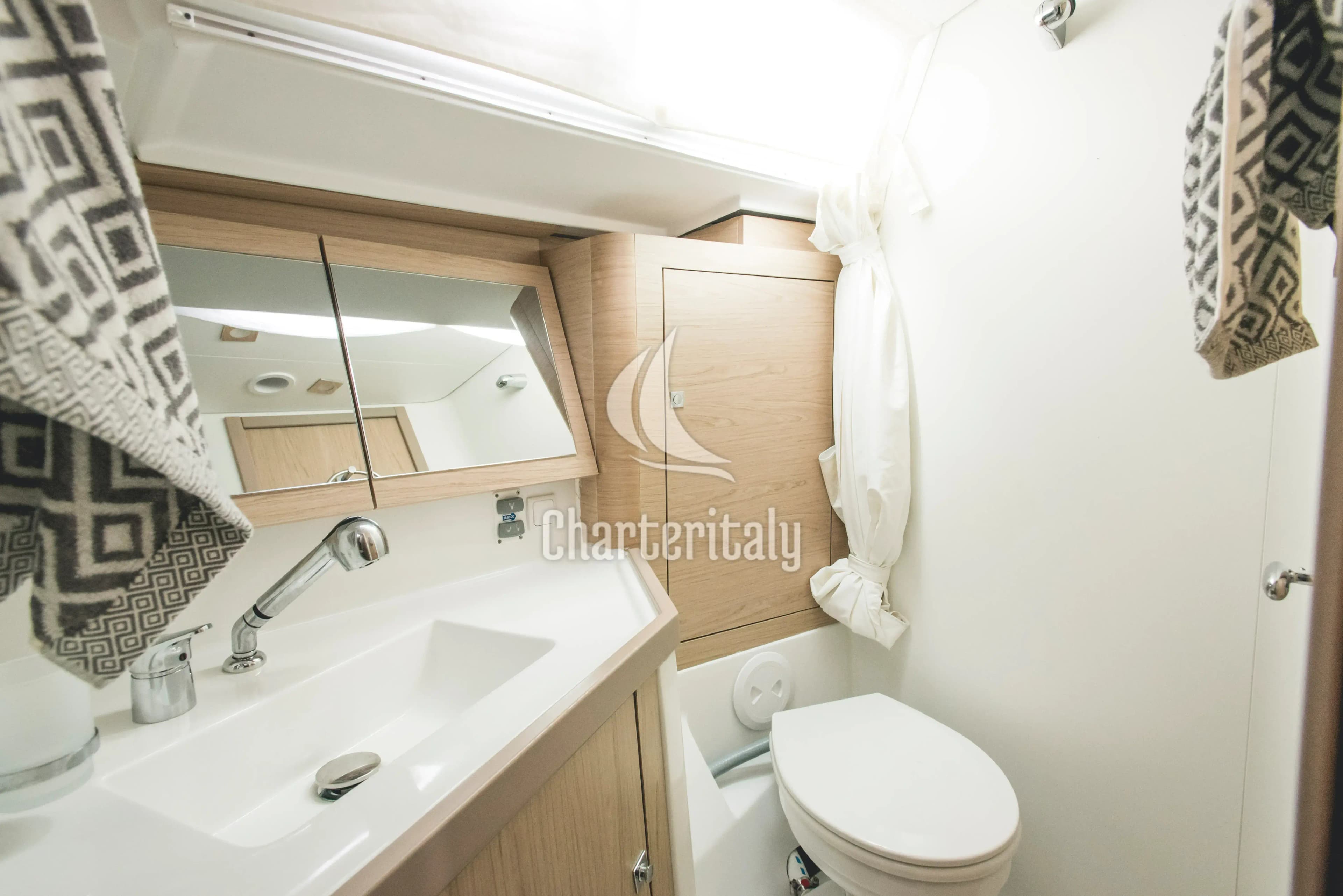 Oceanis 45 - Ayther - Standard line - 11