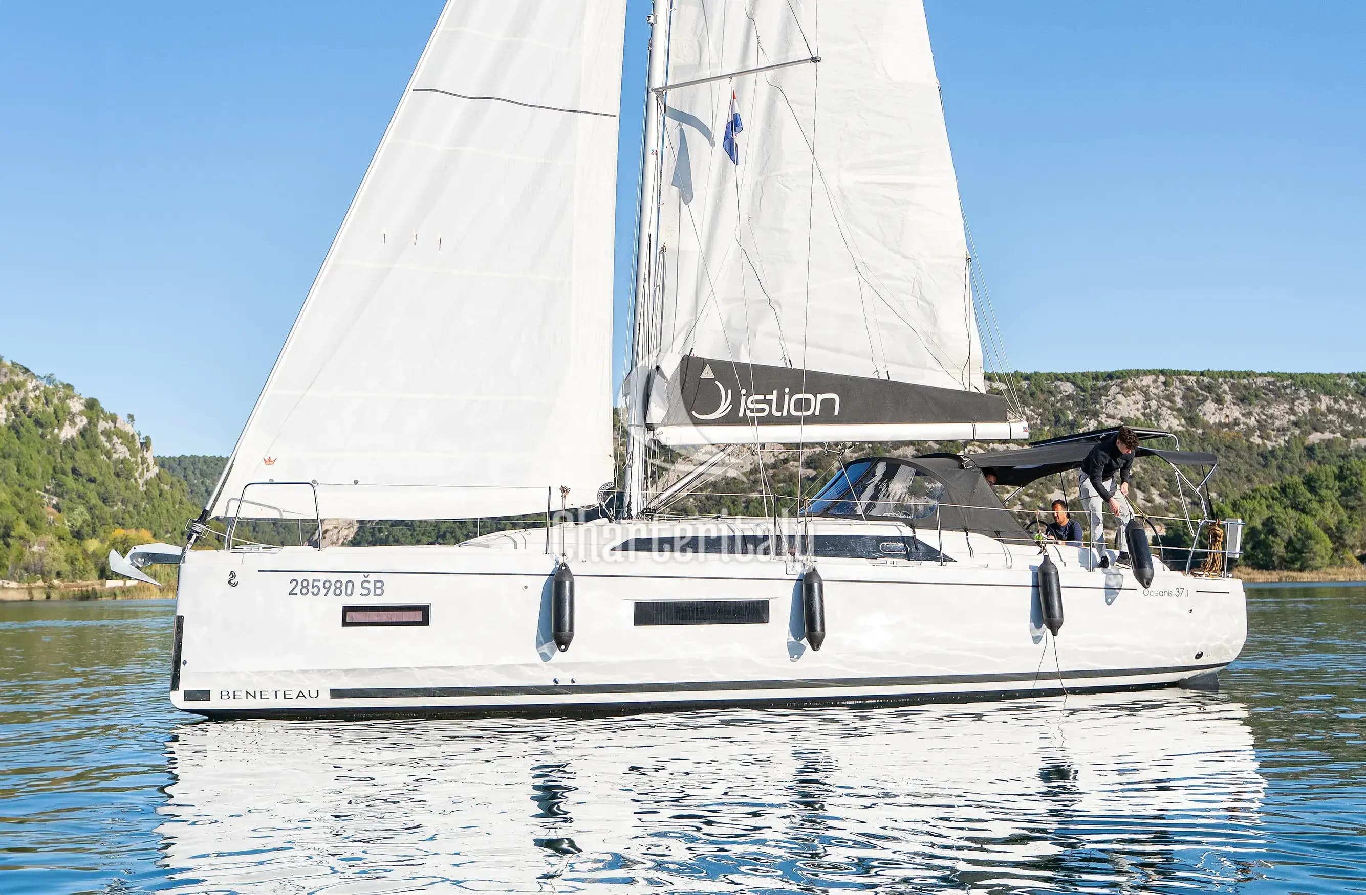 Oceanis 37.1 - First Dream - 12