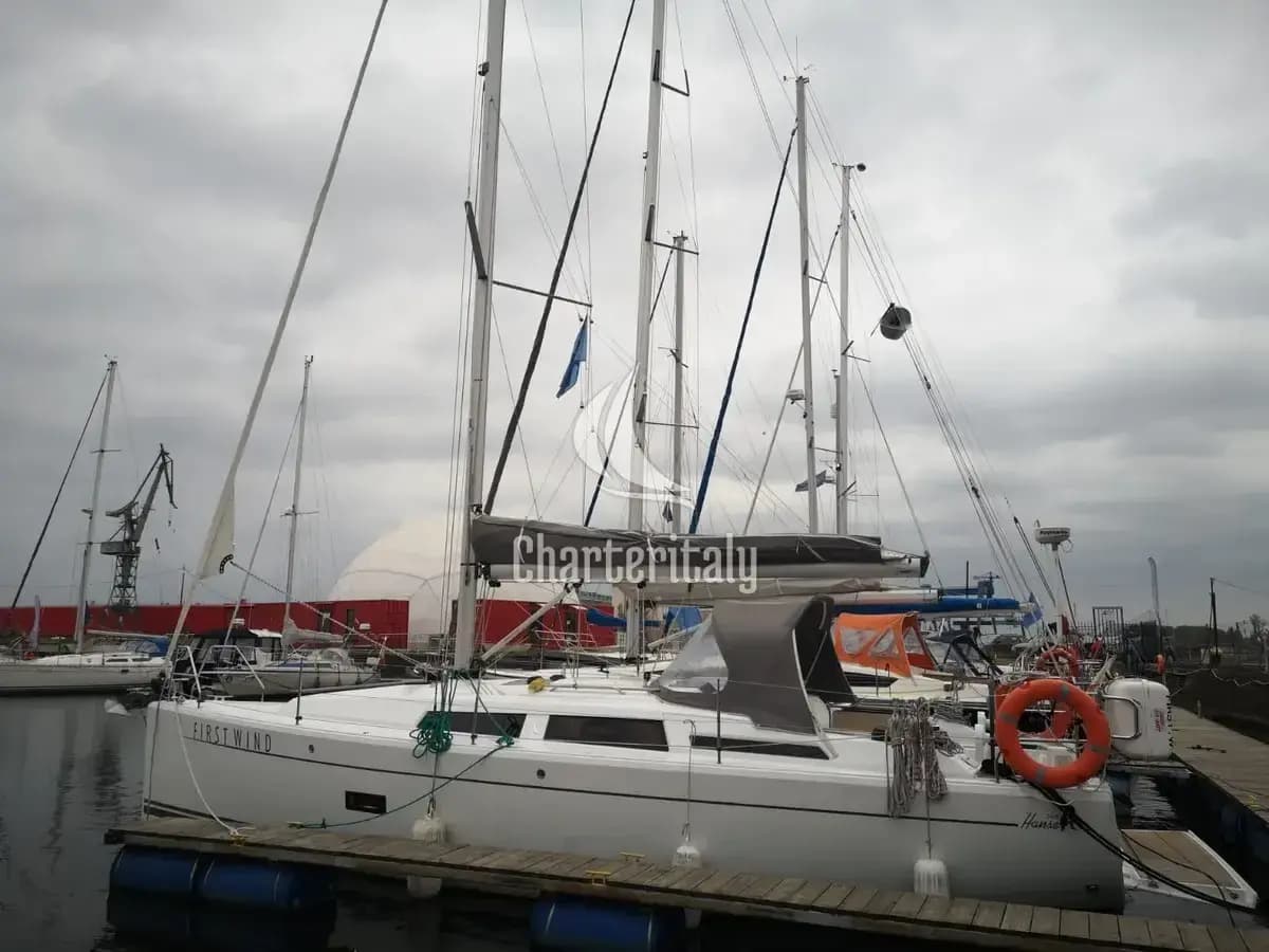 Hanse 348 - First Wind - 2