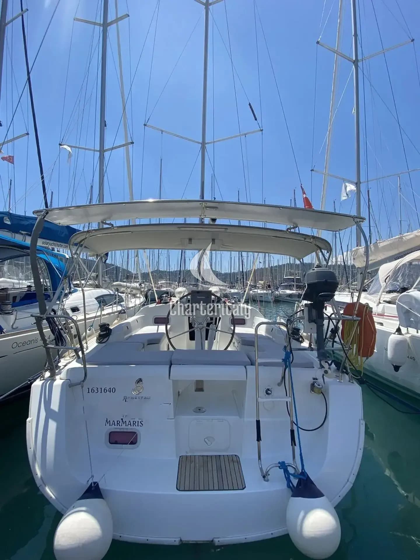 Oceanis 34 - Aquamarine - 1
