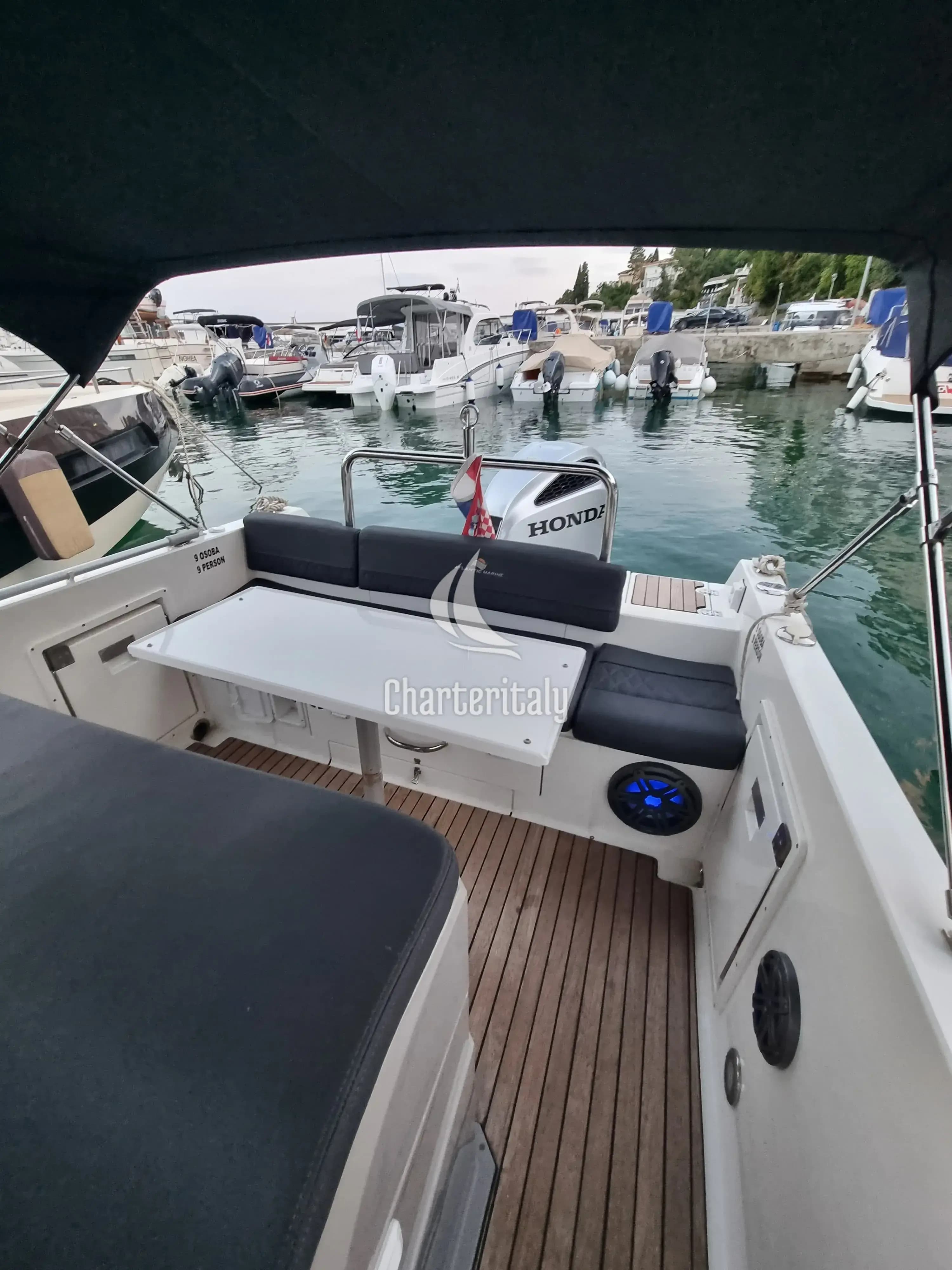 Atlantic Marine Sun Cruiser 730 - Lady Blue - 5