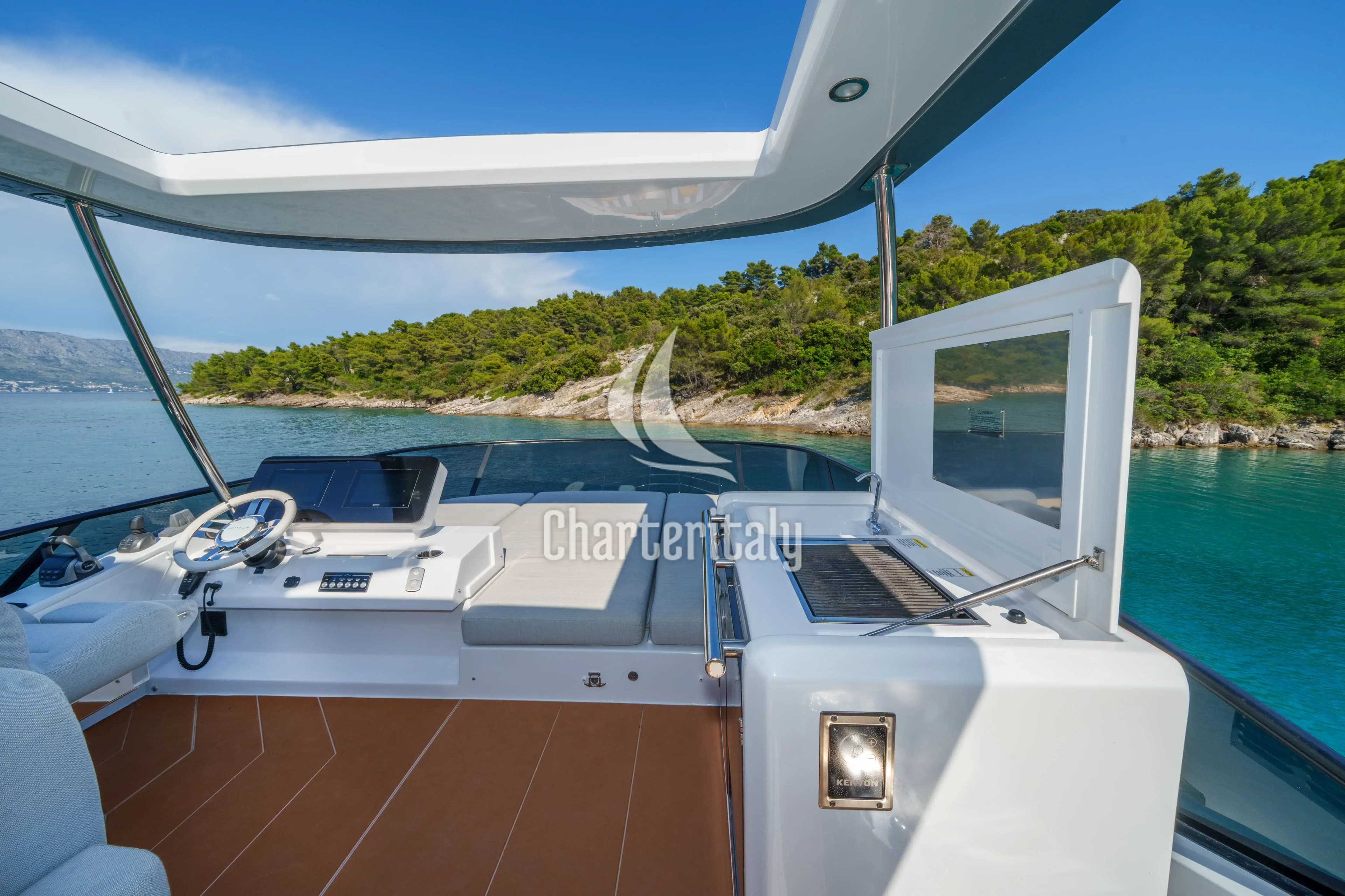 Azimut 53 Fly - White - 11