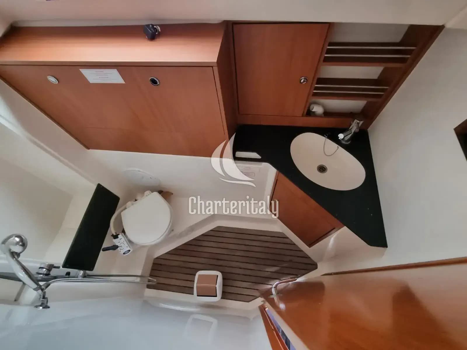 Bavaria Cruiser 32 - Big Kahuna - 20