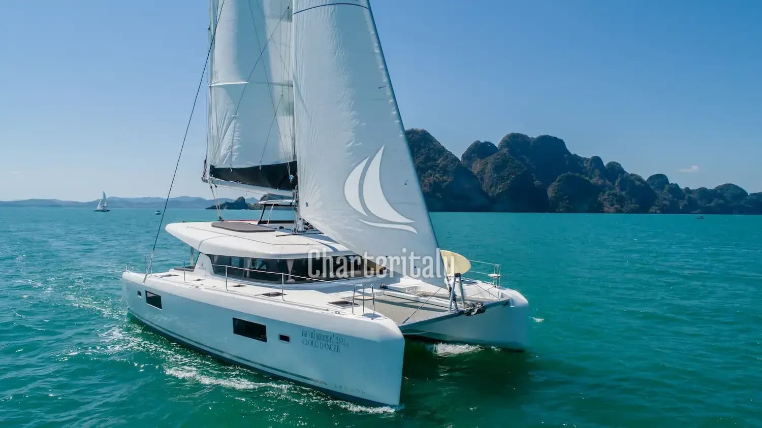 Lagoon 42 - Cloud Dancer - 7