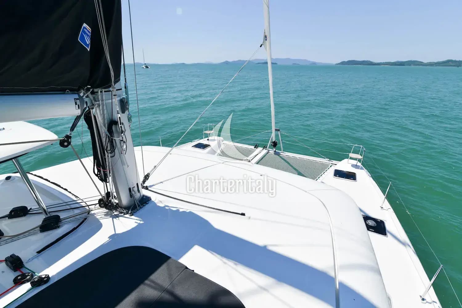 Lagoon 42 - Cloud Dancer - 17