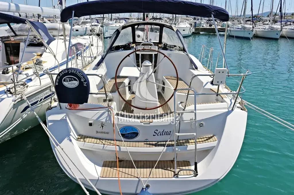Sun Odyssey 36i - Mala - 12