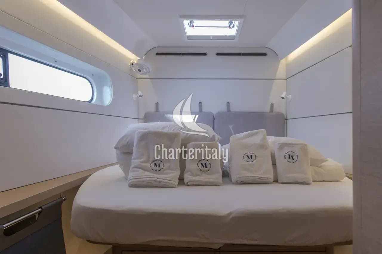 Excess 15 - 6 + 2 cab. - Tranquillity - 25