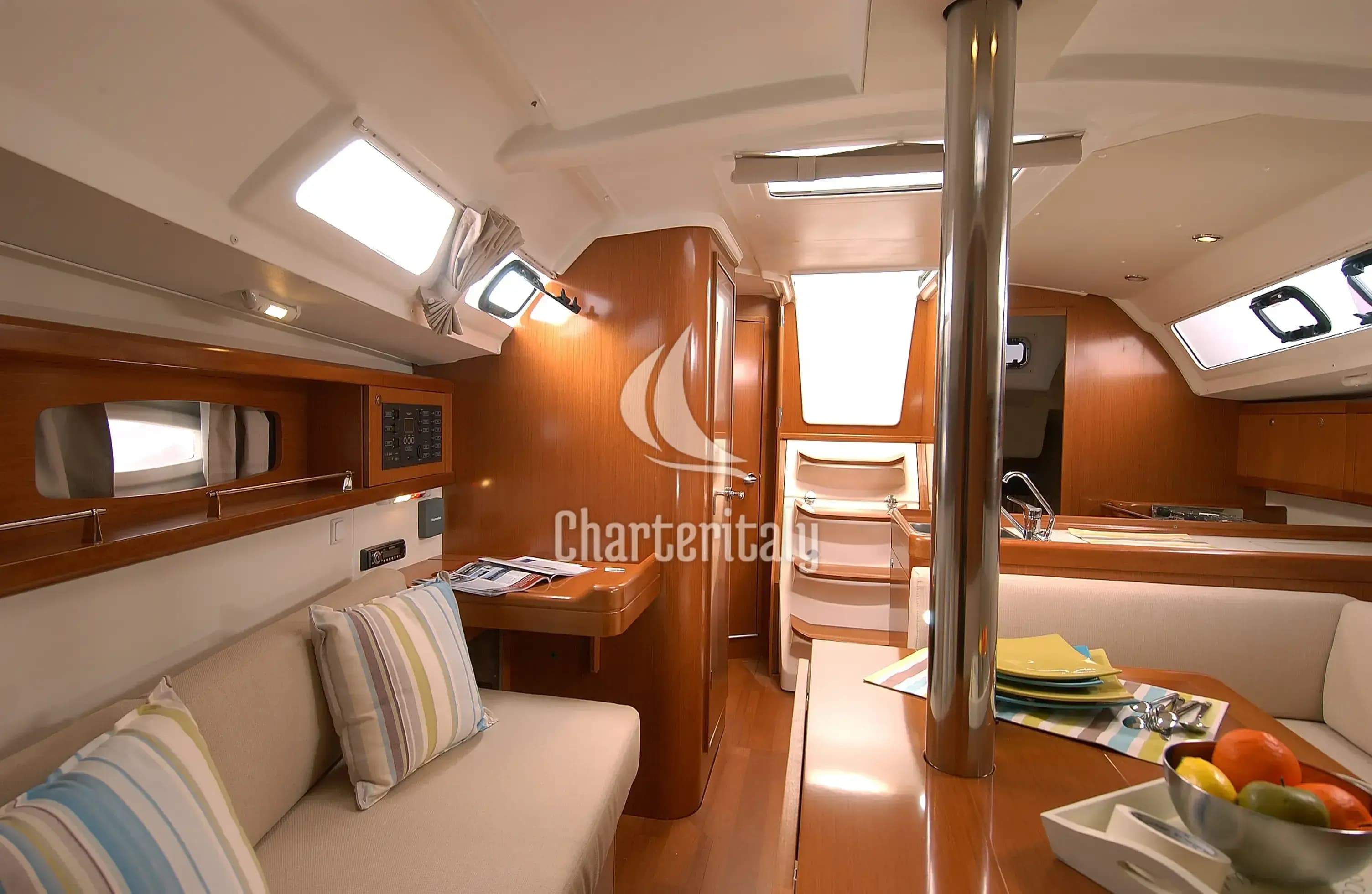 Oceanis 34 - Fun Five - 8