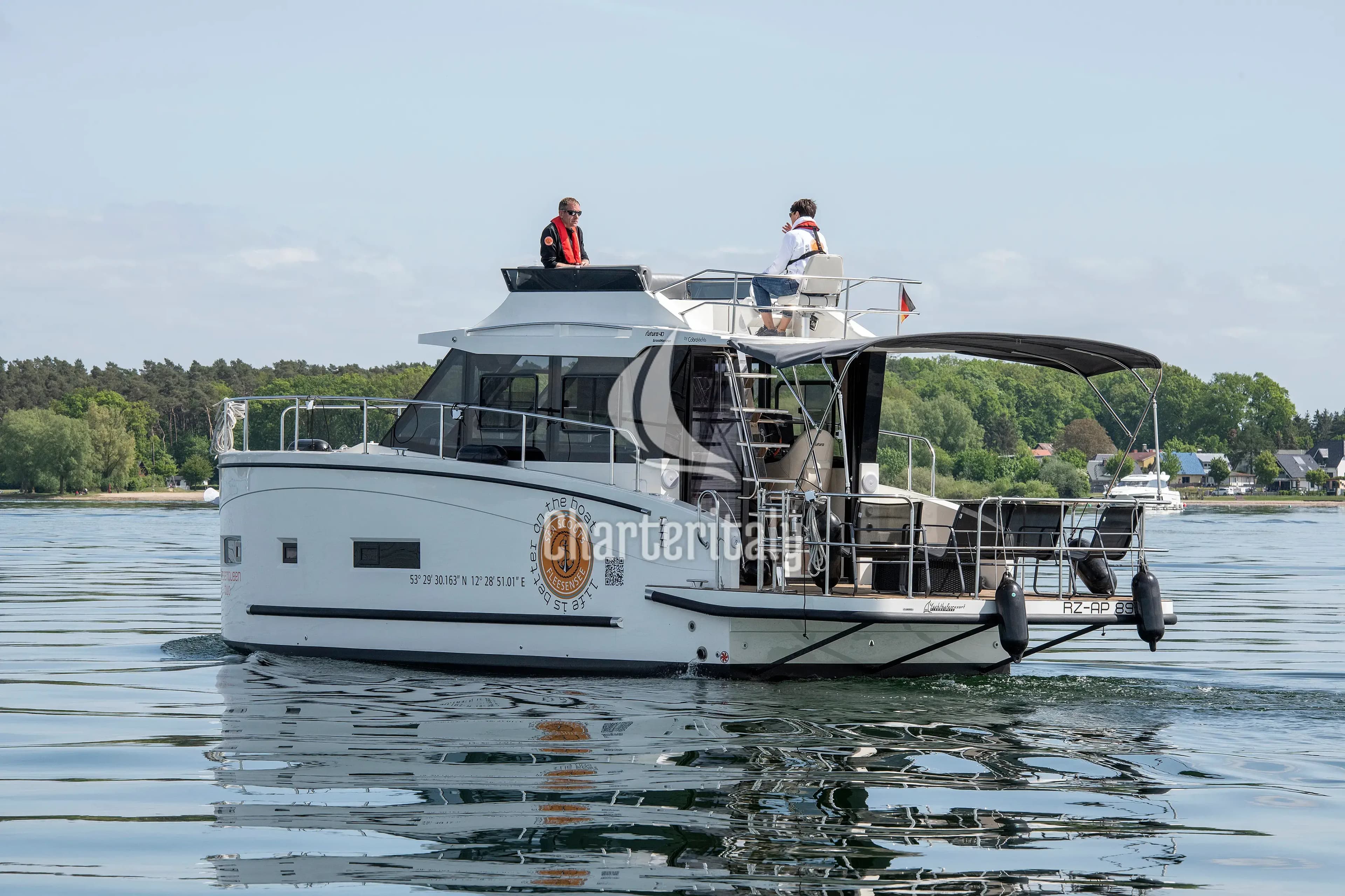Futura 40 Grand Horizon - Fleesenqueen Two - 3