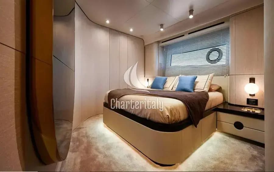 Azimut 78 Fly - 4 + 1 cab. - Concord's 6 ex. OMR Group - 26