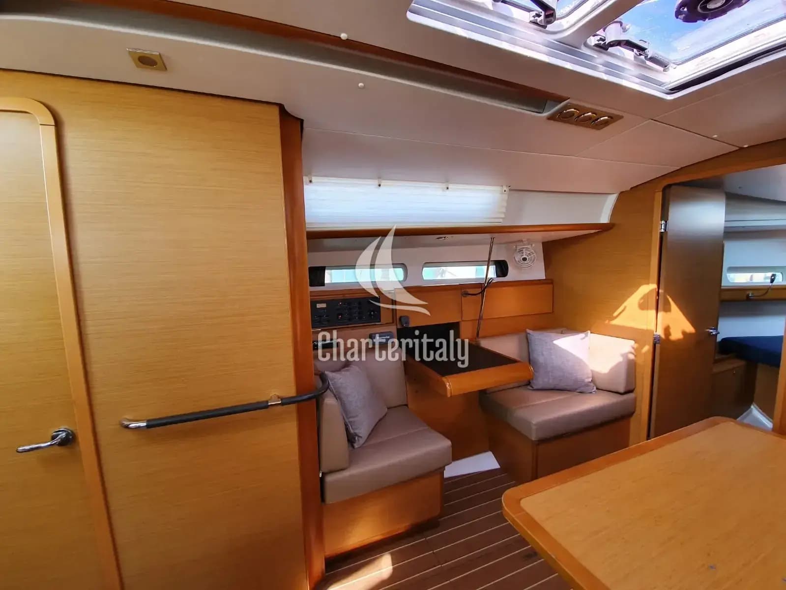 Sun Odyssey 409 - T-Punch - 14
