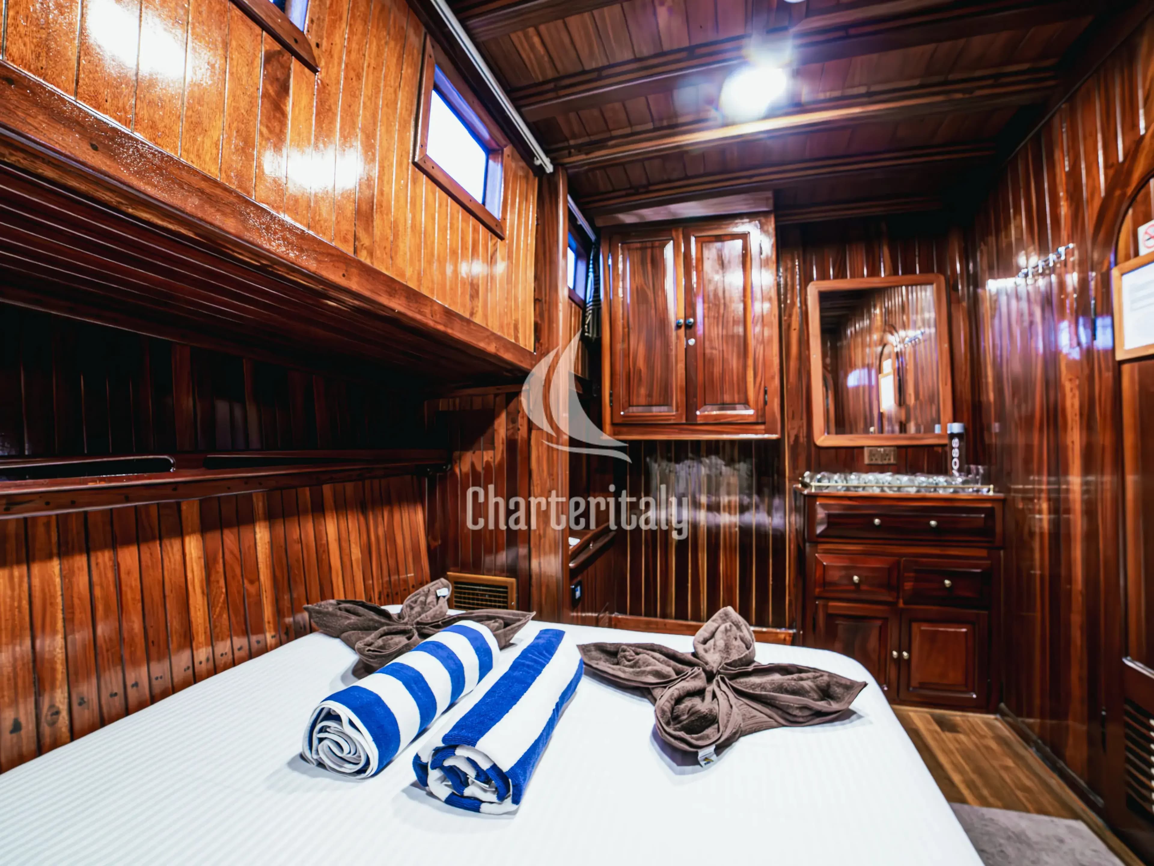 Gulet - Akoya Pearl - 36
