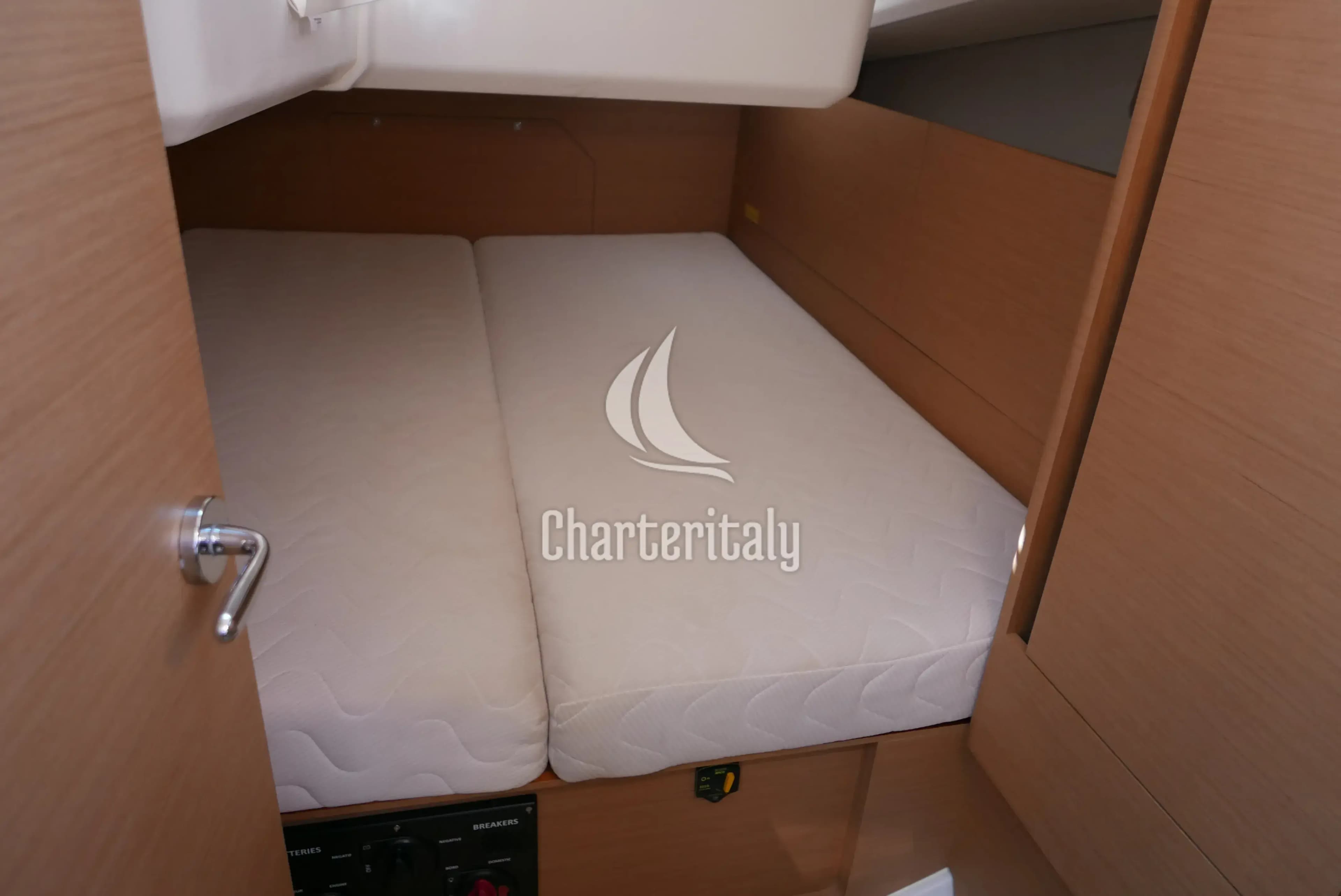 Sun Odyssey 440 - Frenetica - 14