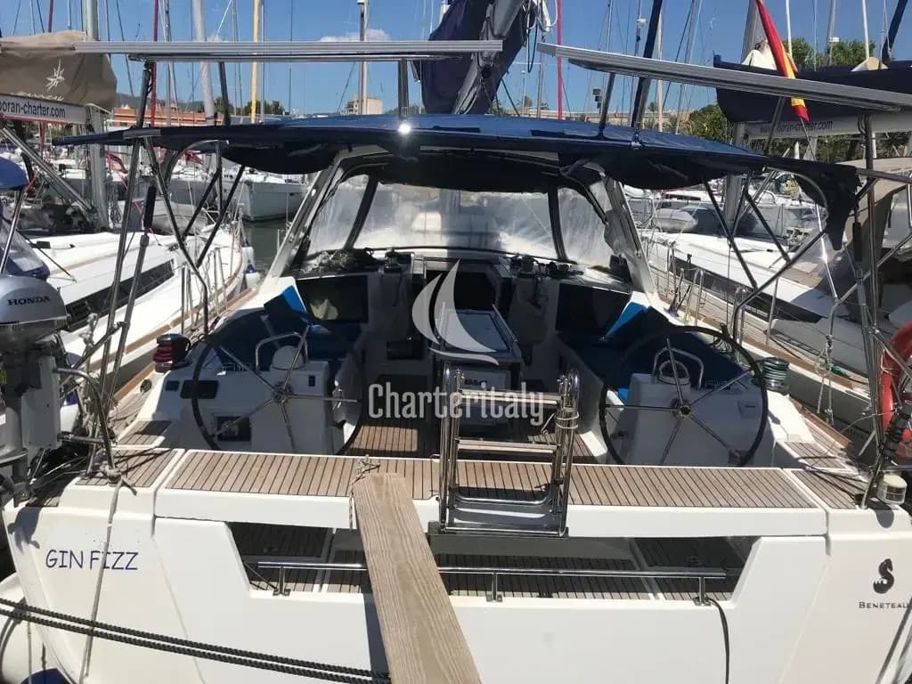 Oceanis 45 - Alboran Gin Fizz (Majorca) - 1