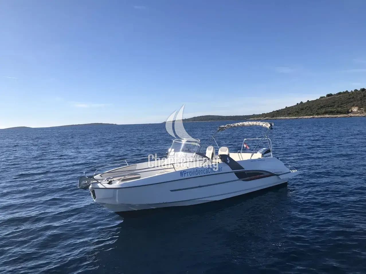 Beneteau Flyer 7.7 Space Deck - Beneath Flyer 7.7 Space Deck - 13