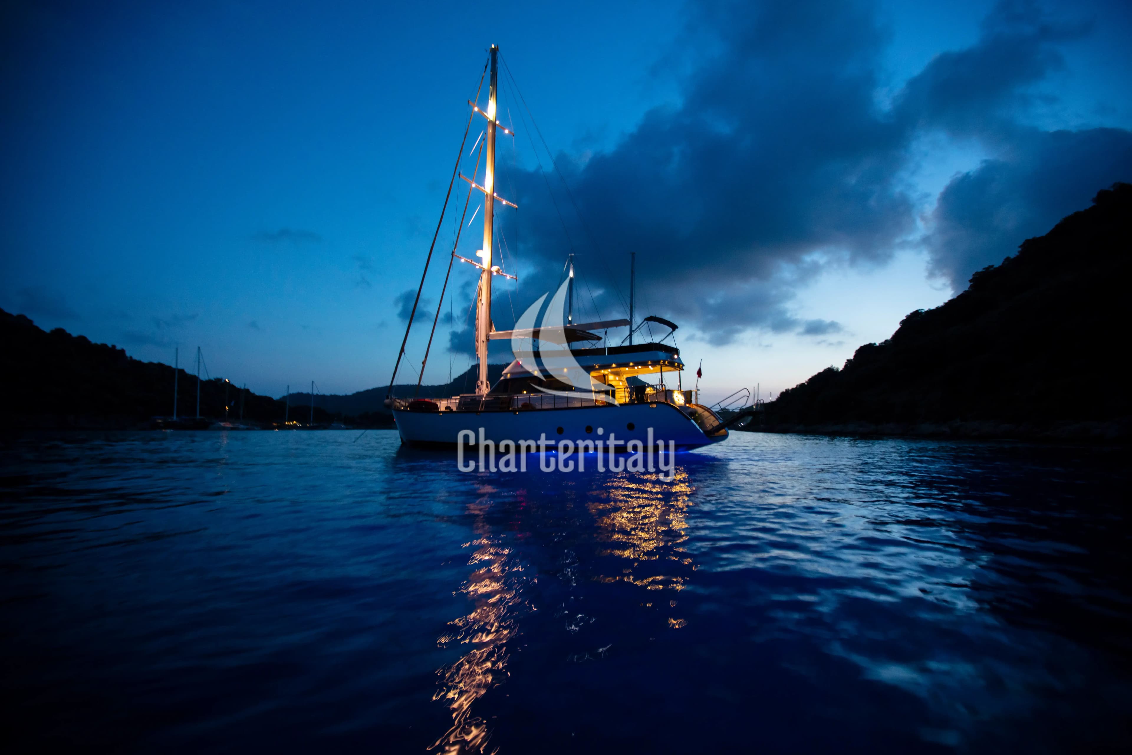 Motor sailer - Premium - 23