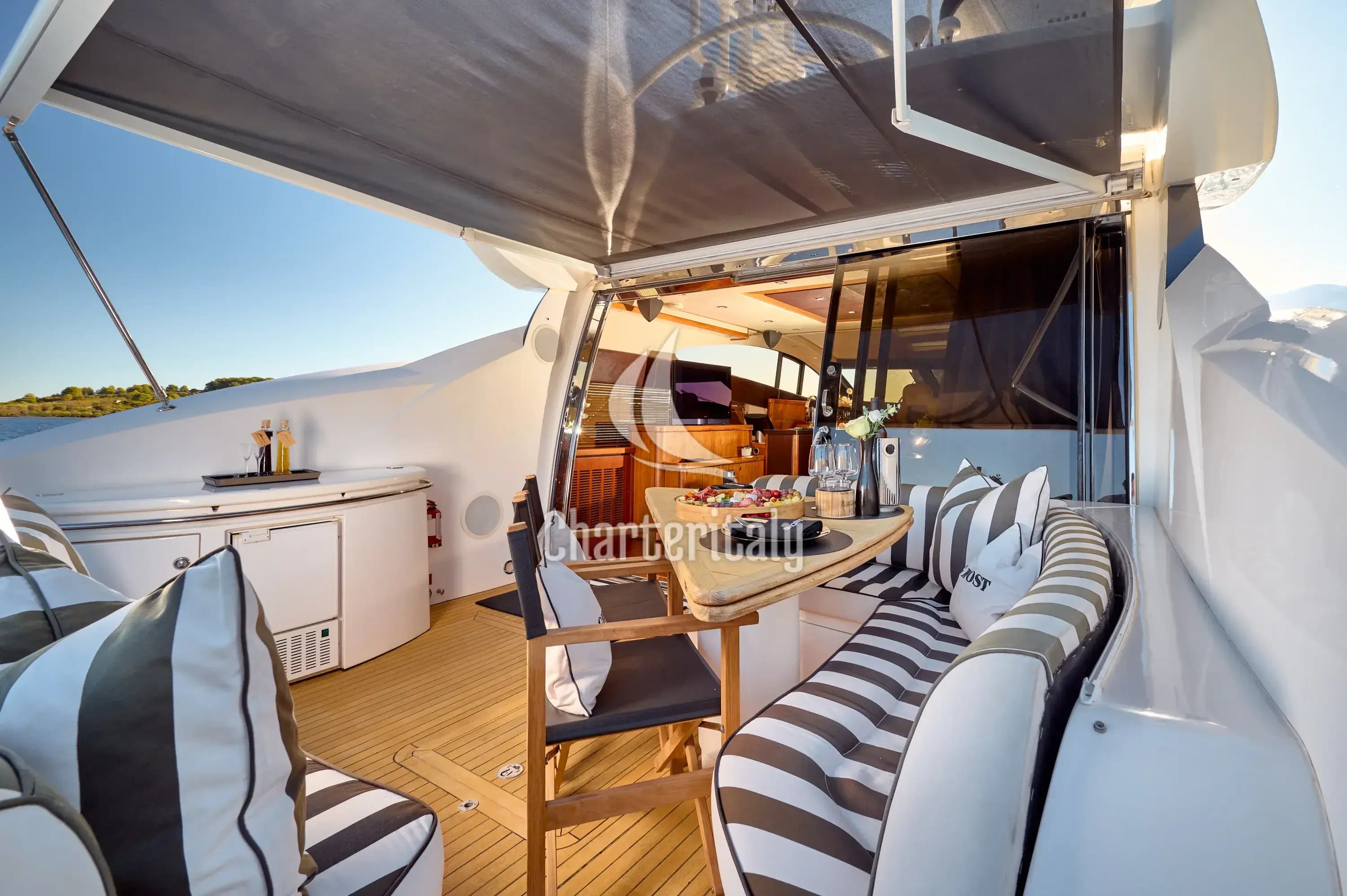 Sunseeker Predator 72 - Ghost - 63