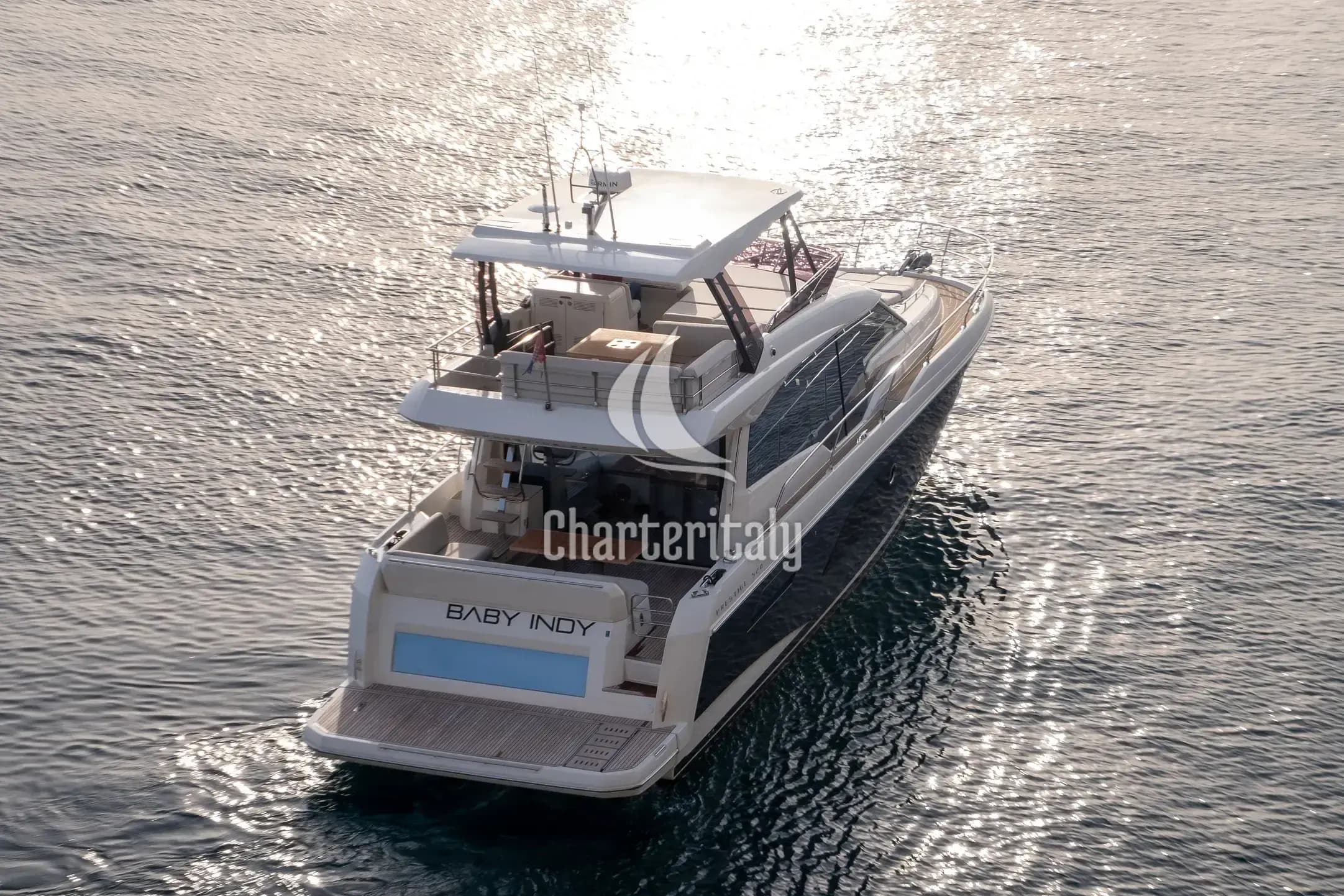 Prestige 520 Flybridge - 3 + 1 cab. - Baby Indy - 8