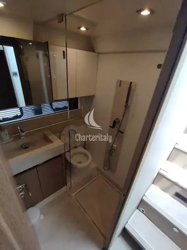 Prestige 520 Flybridge - 3 + 1 cab. - Baby Indy - 19