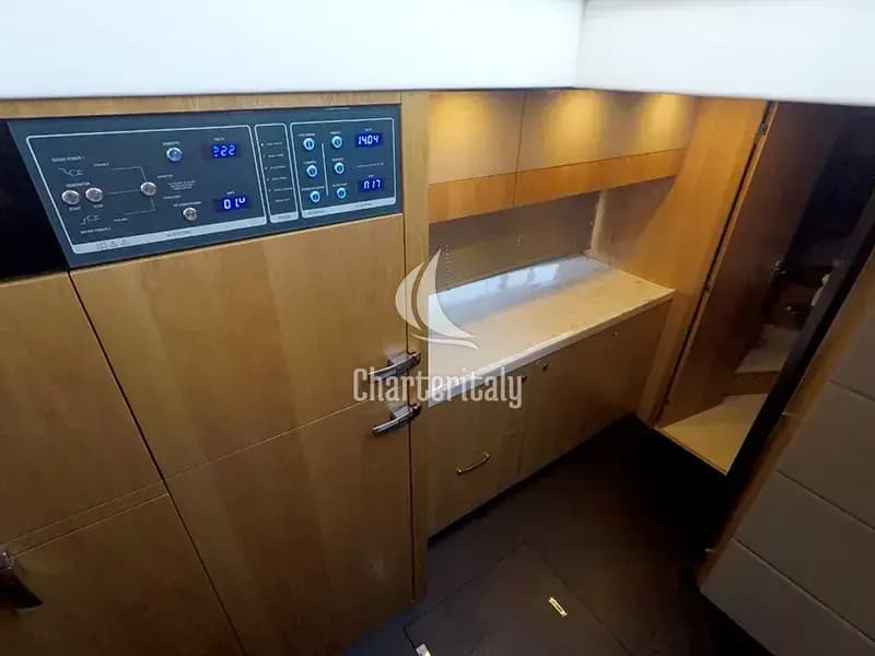 Fairline Squadron 50 - Get Lucky - 18