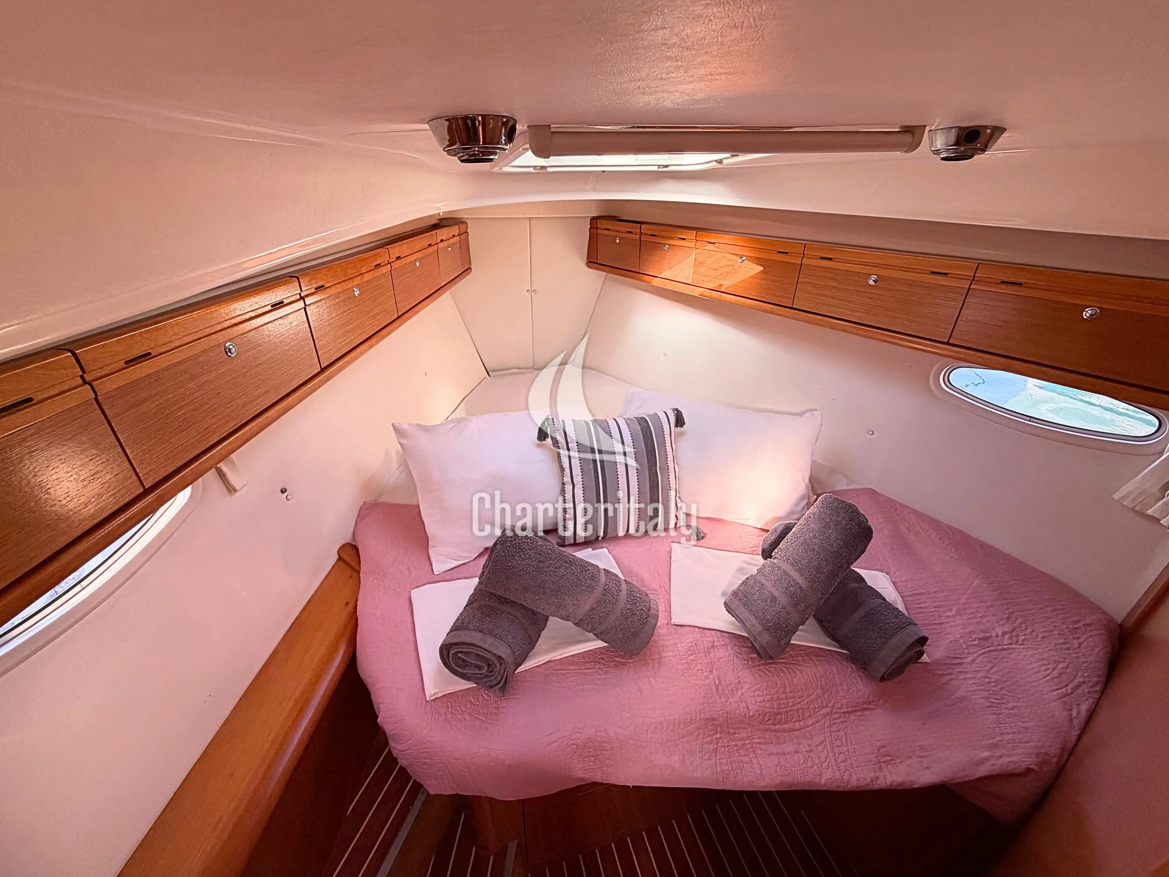 Bavaria Cruiser 40 - BUNNY GIRL - 5
