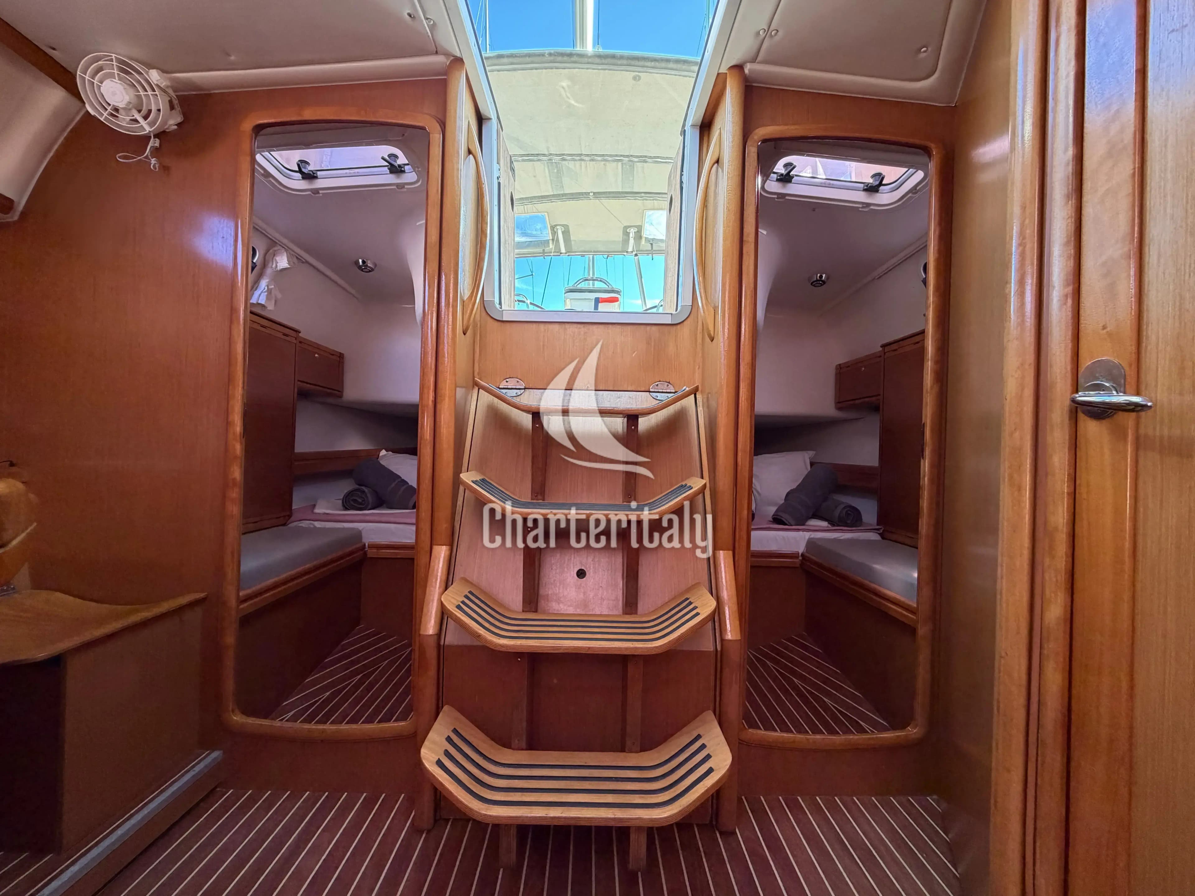 Bavaria Cruiser 40 - BUNNY GIRL - 12