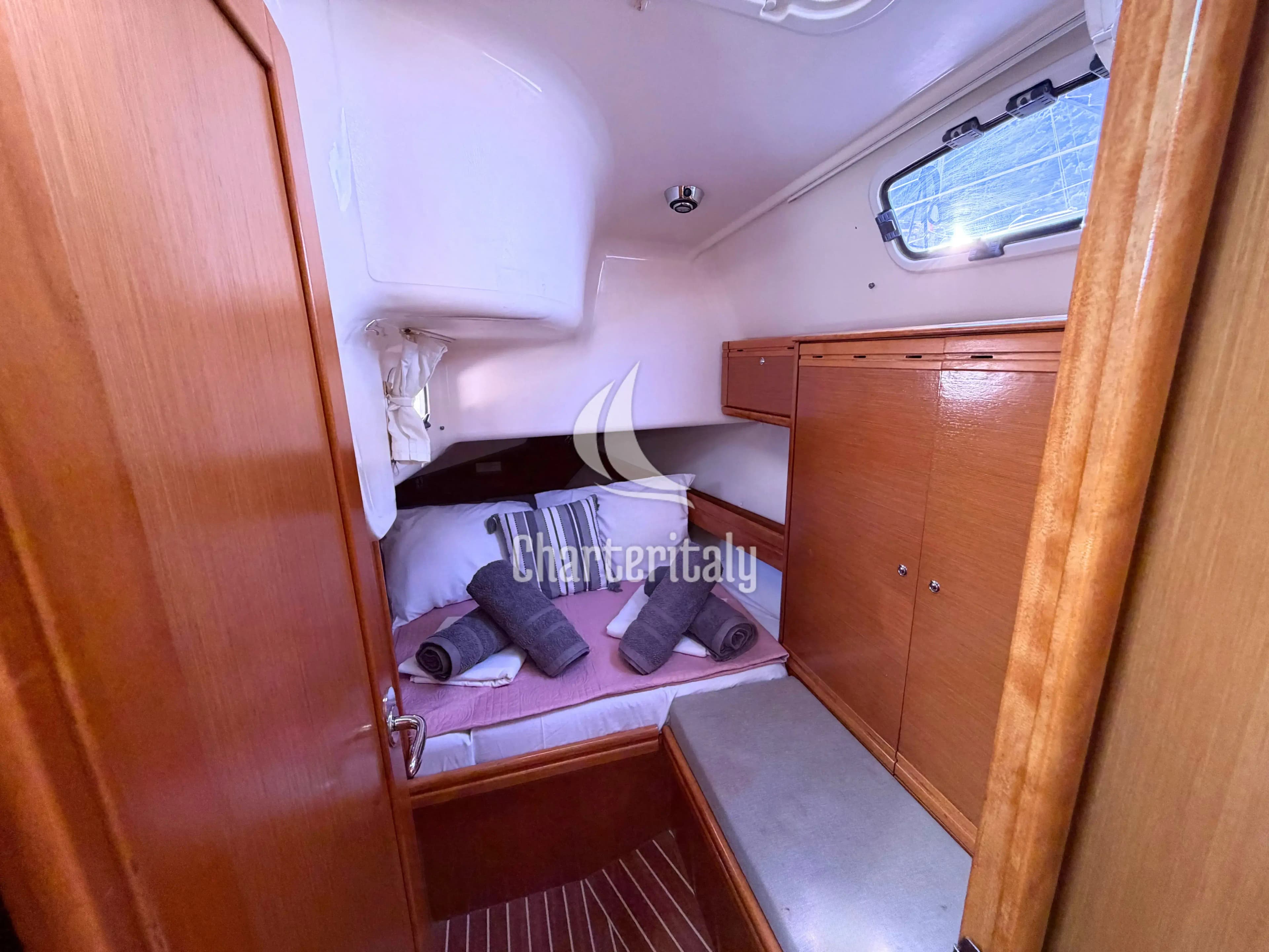 Bavaria Cruiser 40 - BUNNY GIRL - 8